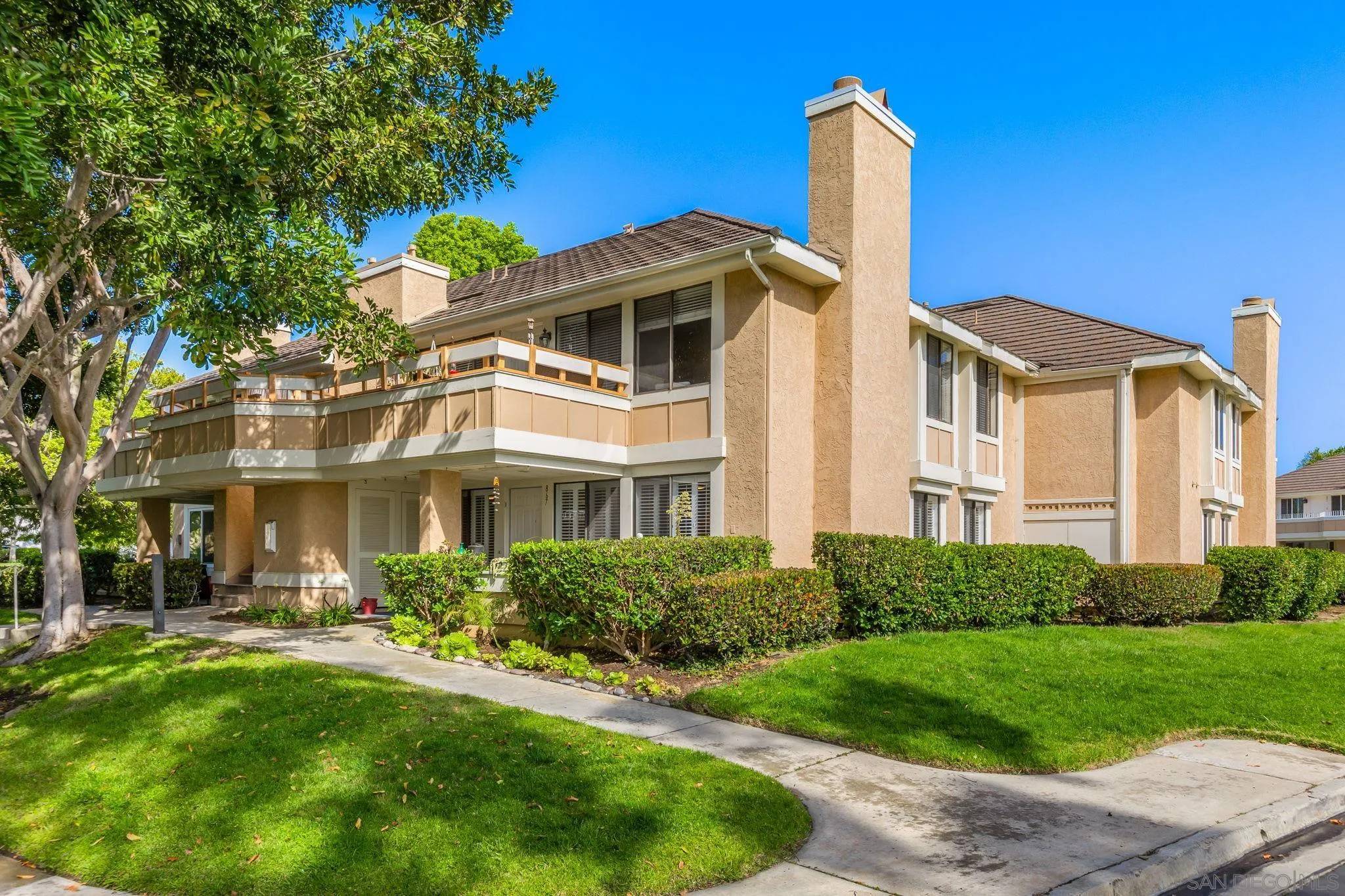 Carlsbad, CA 92011,867 Ginger Avenue