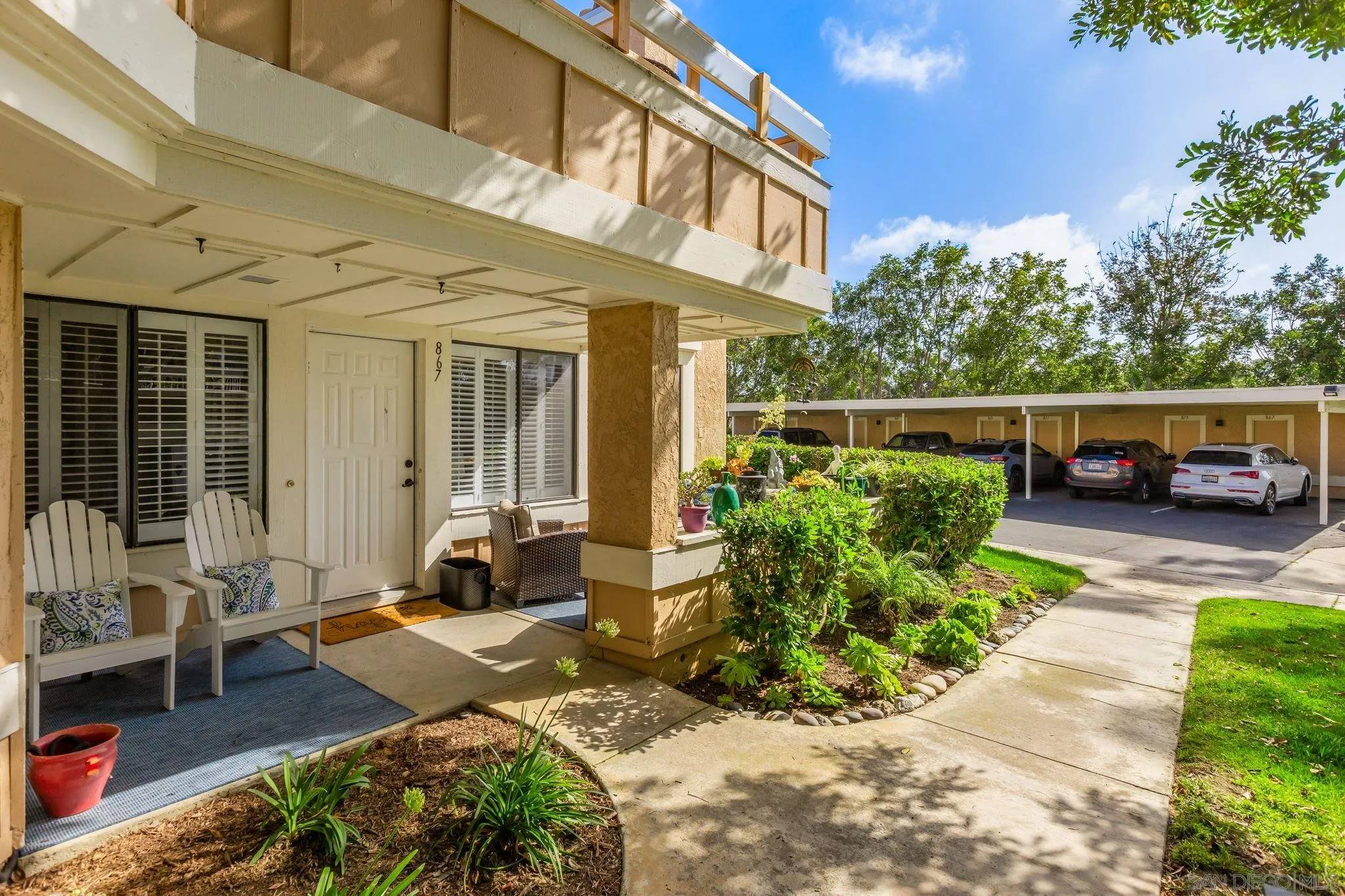 Carlsbad, CA 92011,867 Ginger Avenue
