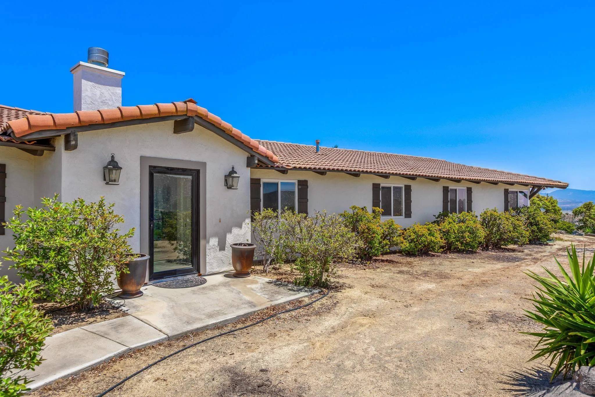 Ramona, CA 92065,16641 Eagles Crest Rd