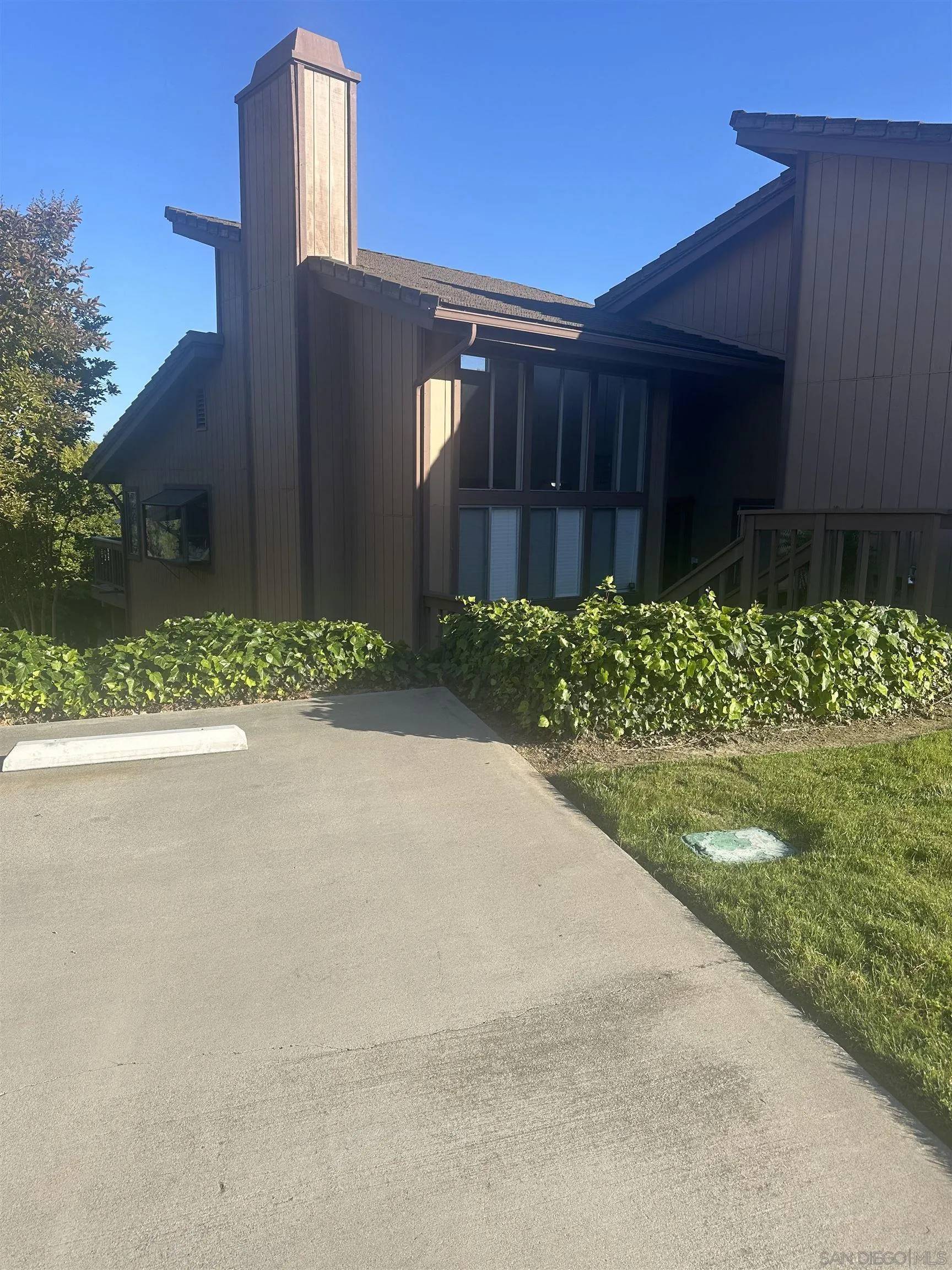 Escondido, CA 92026,431 Windyridge Glen
