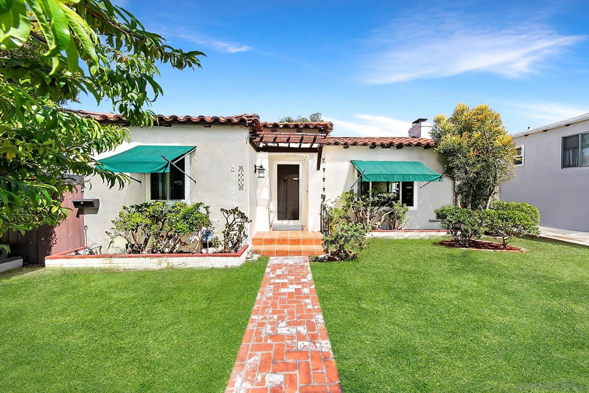 Coronado, CA 92118,309-11 E Ave