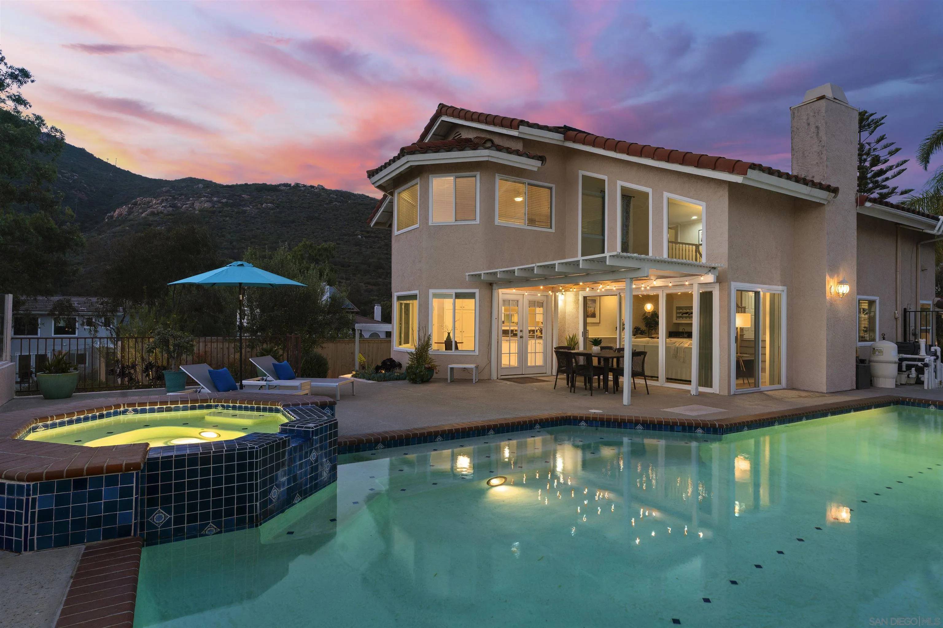 San Diego, CA 92119,6968 Talisman Ct