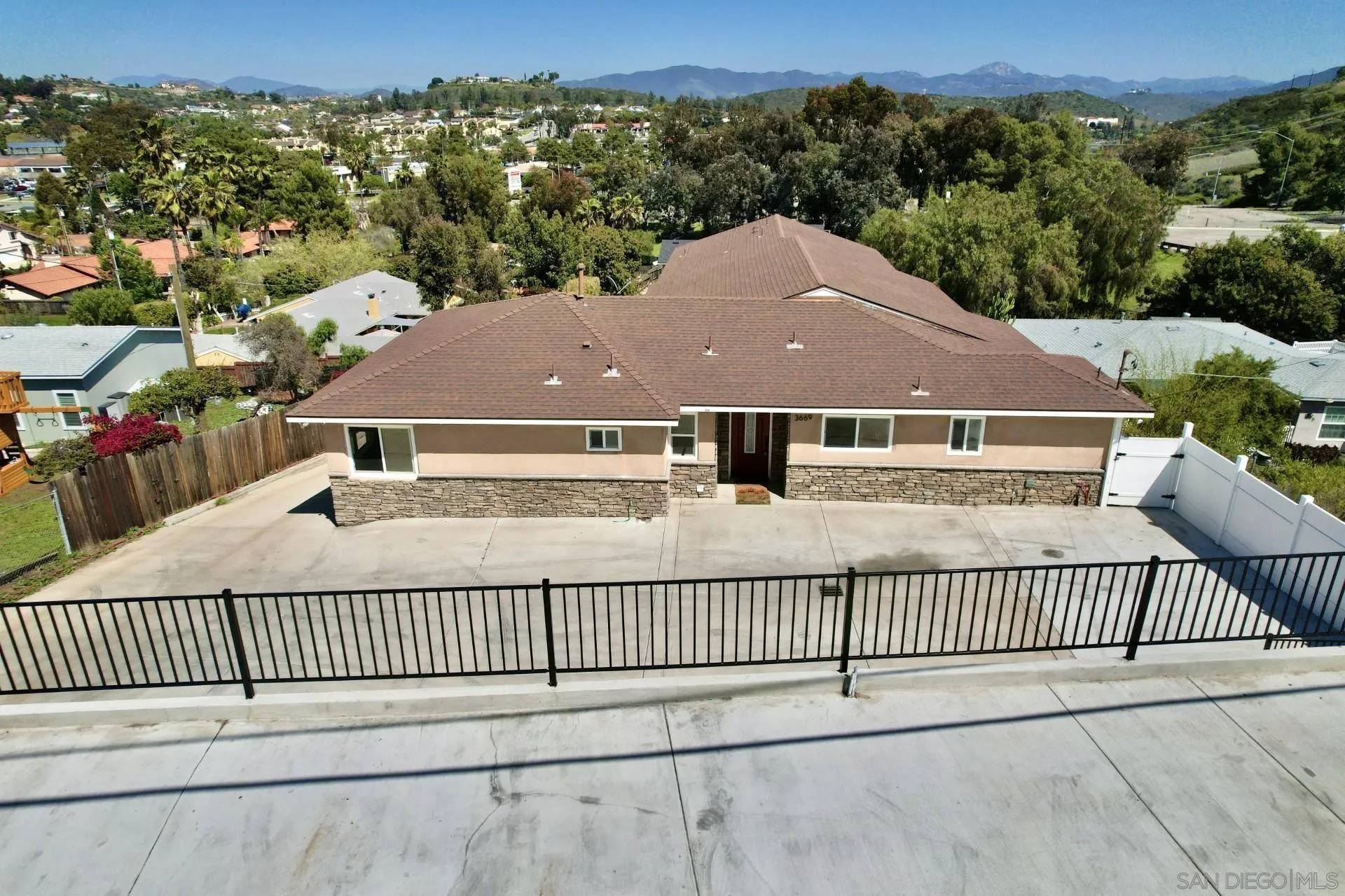 Spring Valley, CA 91977,3669 Calavo Dr