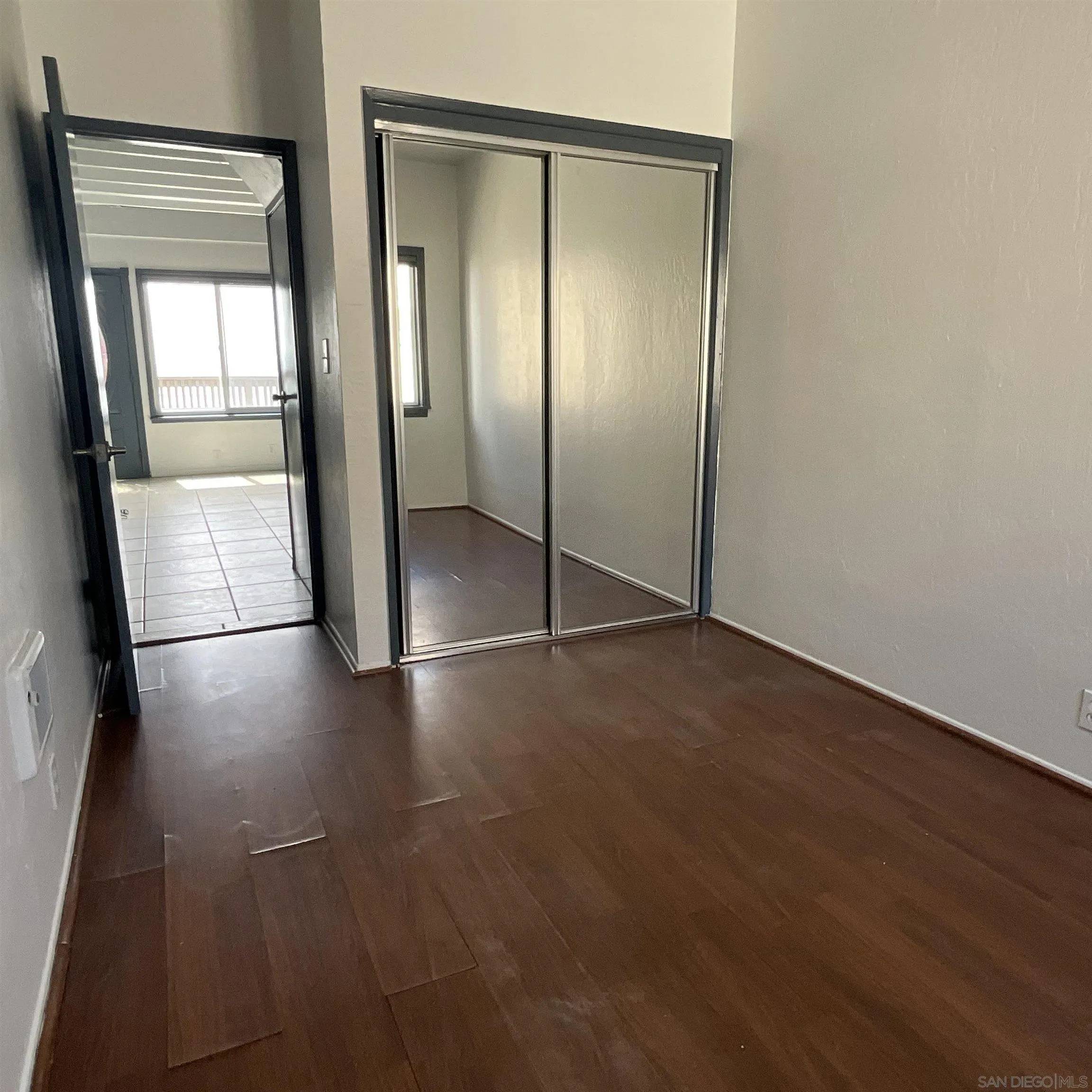 San Diego, CA 92109,3773 Ocean Front Walk