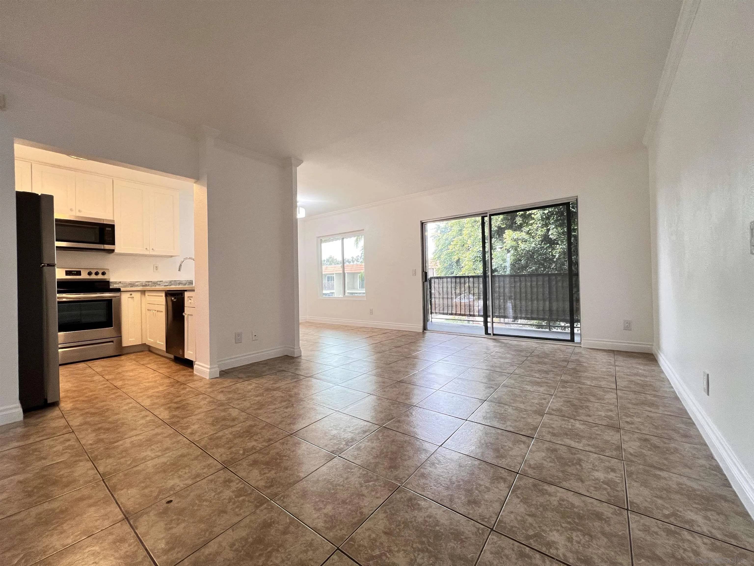 El Cajon, CA 92020,589 N Johnson Ave #247