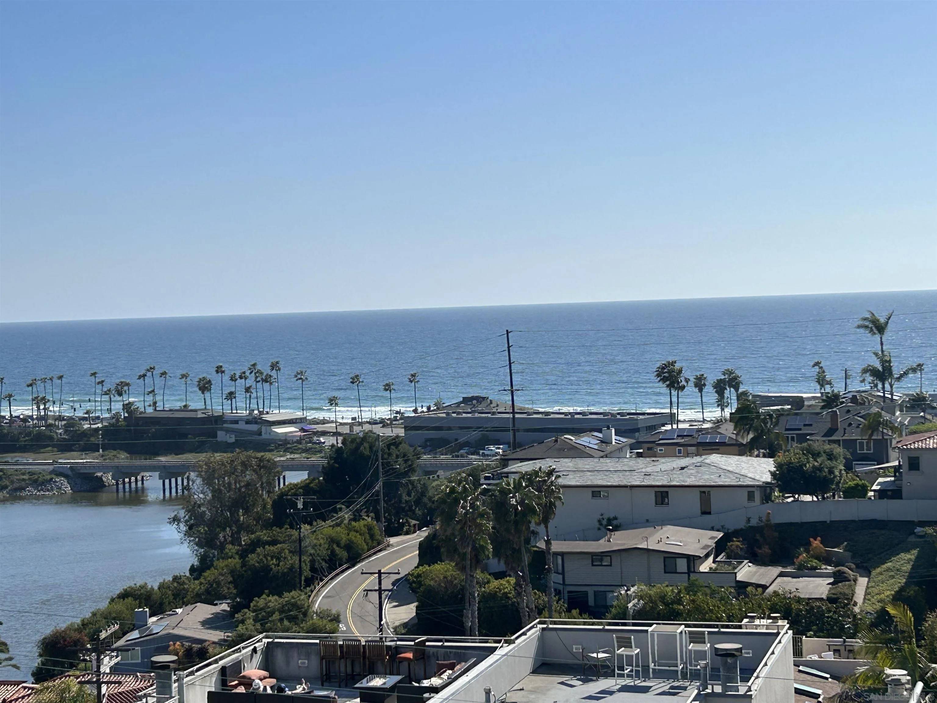 Cardiff, CA 92007,2510 Montgomery #A