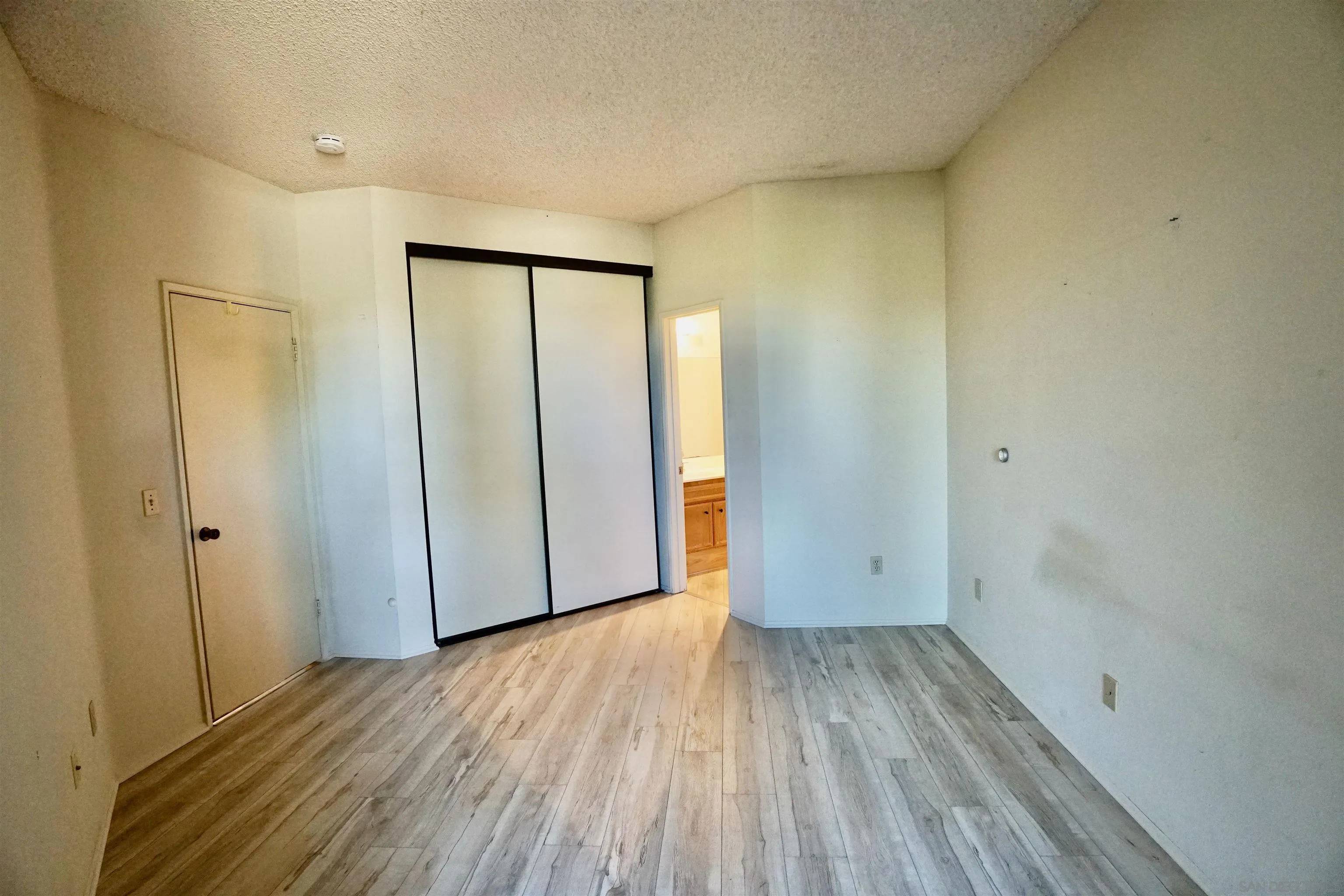 Santee, CA 92071,7390 Mission Trails Dr #95