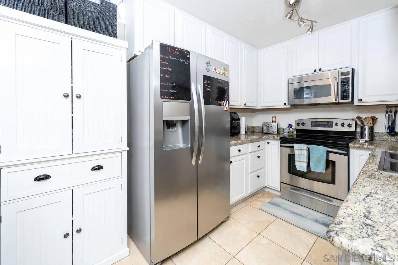 San Diego, CA 92105,3605 Ash St #5