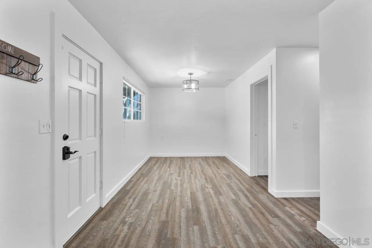 Santee, CA 92071,9476 Terrywood Road