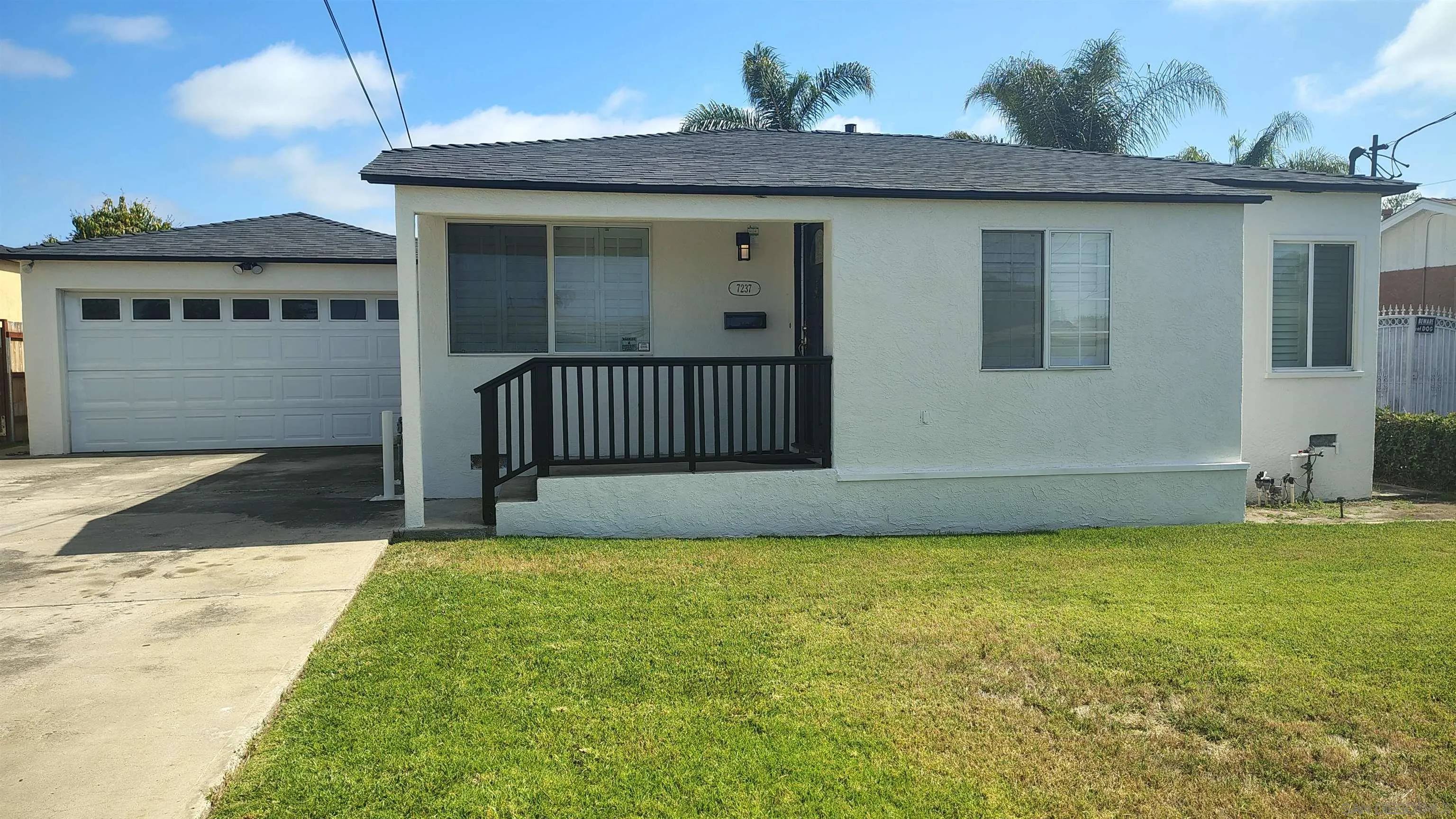 Lemon Grove, CA 91945,7237 San Miguel Ave