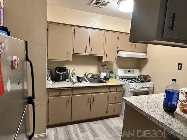 Calexico, CA 92231,628 McKinley St