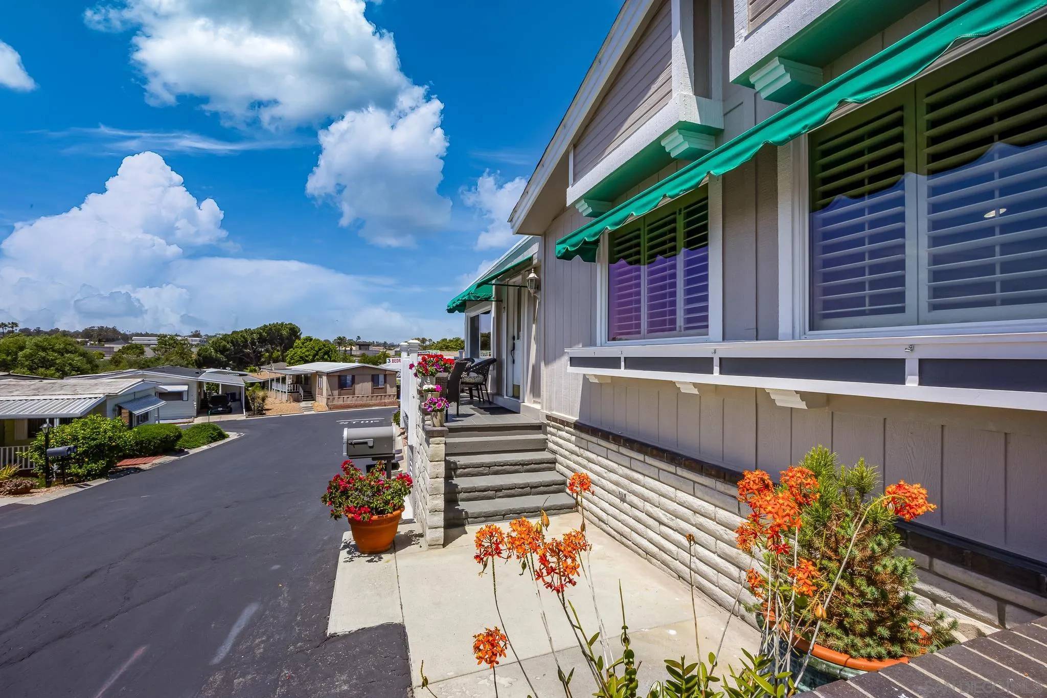 Vista, CA 92081,2130 Sunset Dr #SPC 71