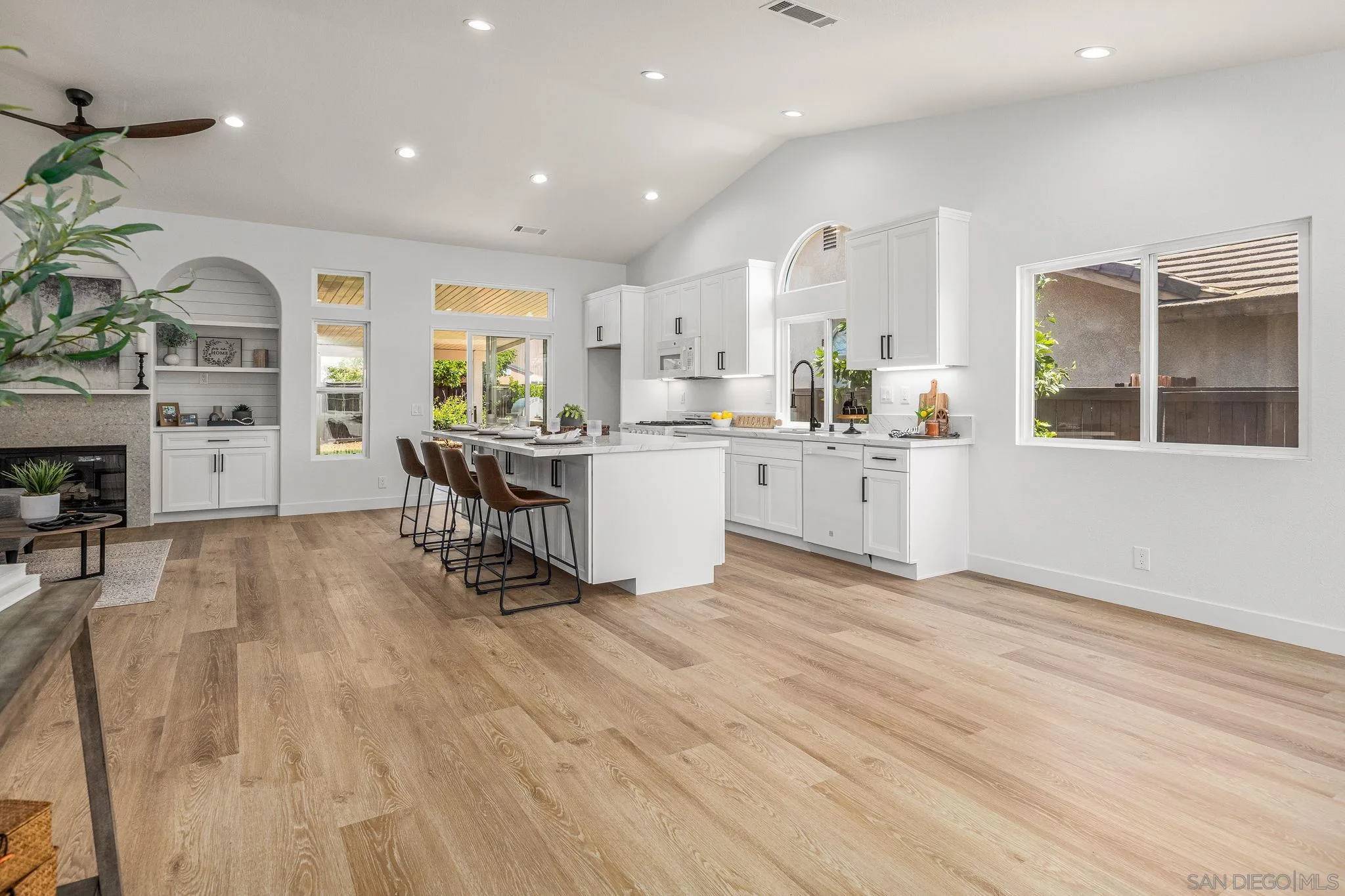 Escondido, CA 92027,2451 Linda Court