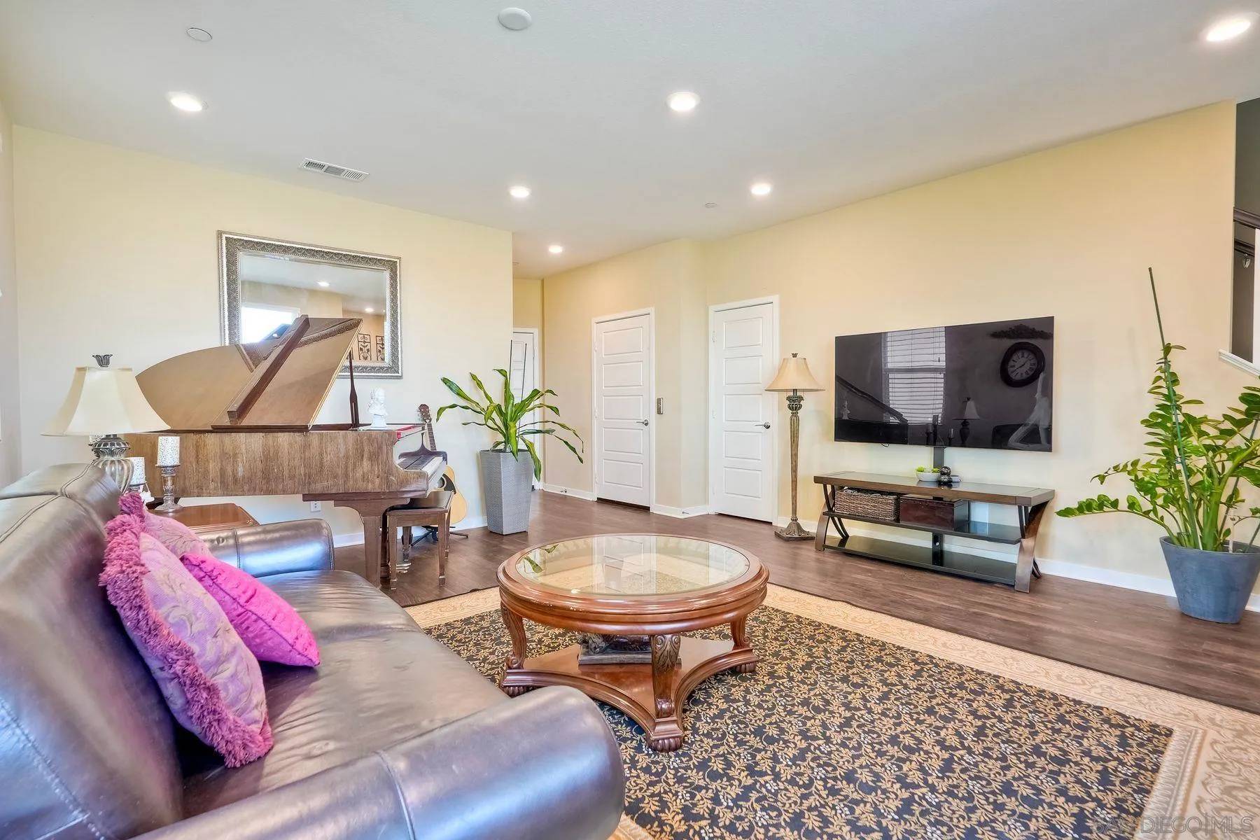 Chula Vista, CA 91915,2056 Callisto Terrace