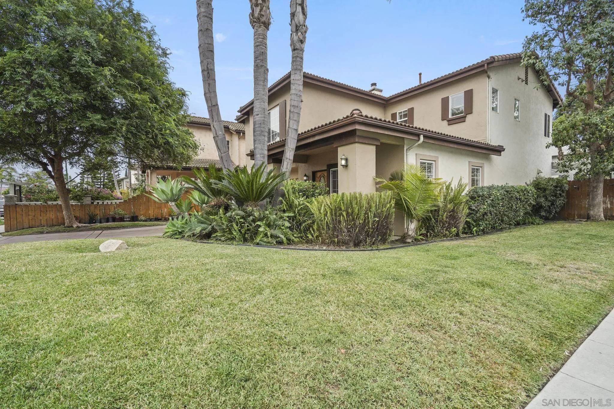San Diego, CA 92115,4592 Altadena Ave