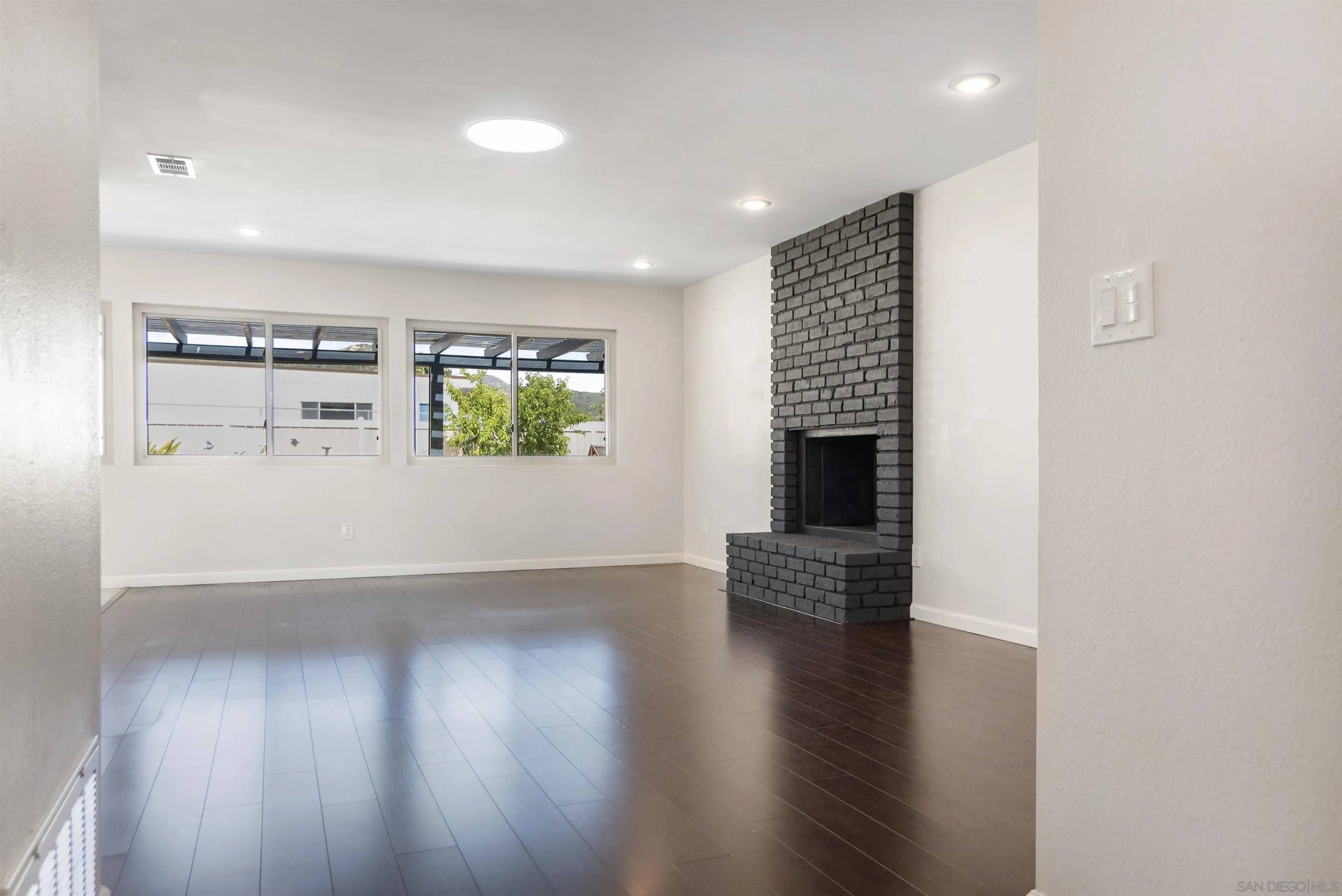 Poway, CA 92064,13325 Floral Ave
