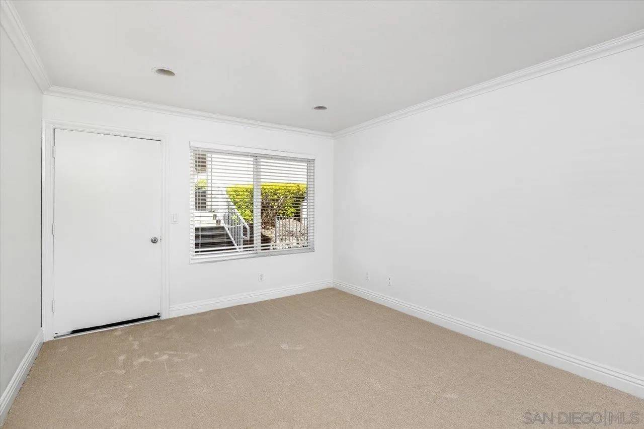 Escondido, CA 92026,27725 Mountain Meadow Rd #35