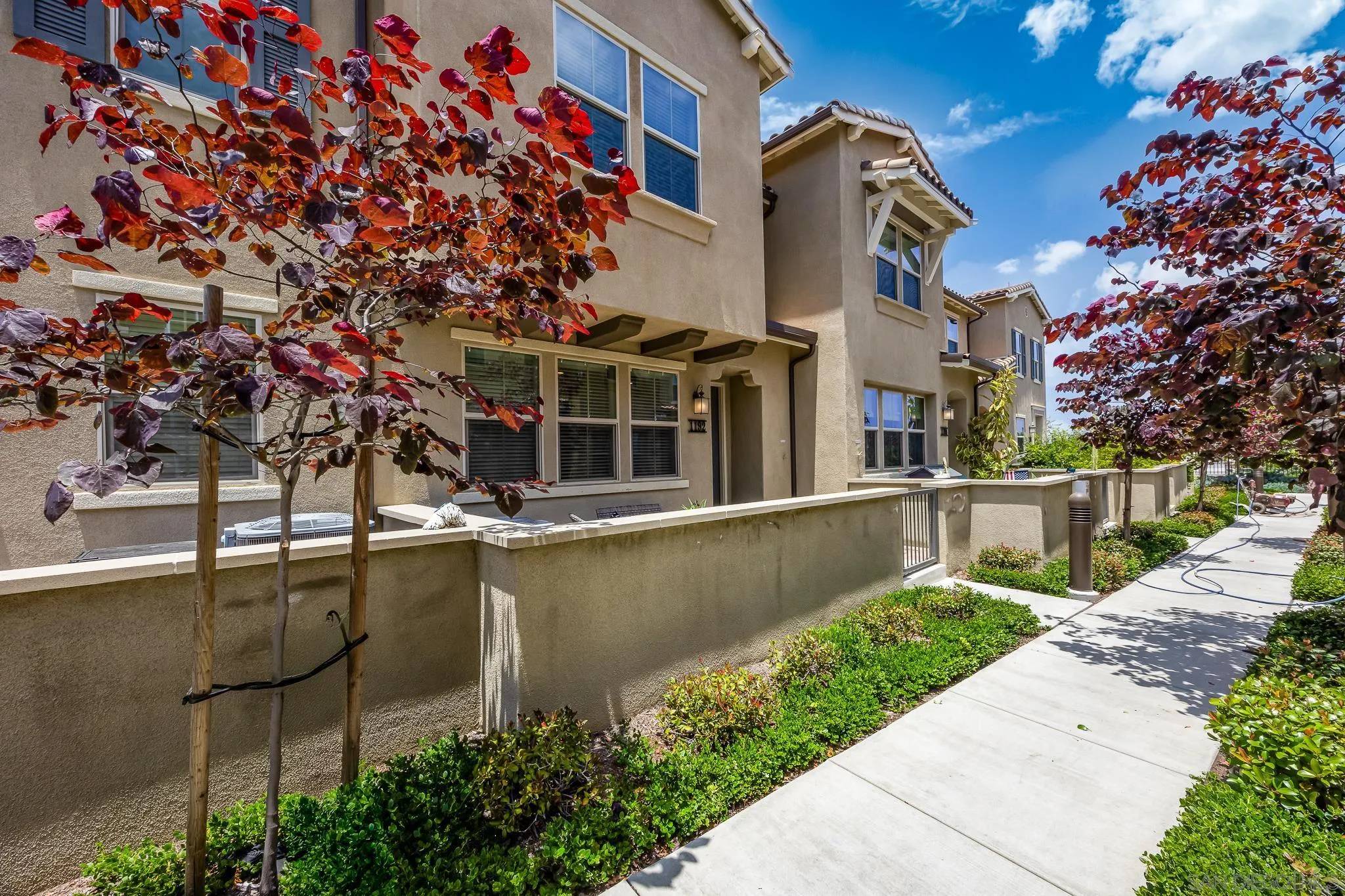 Vista, CA 92084,1192 Delpy View Pt
