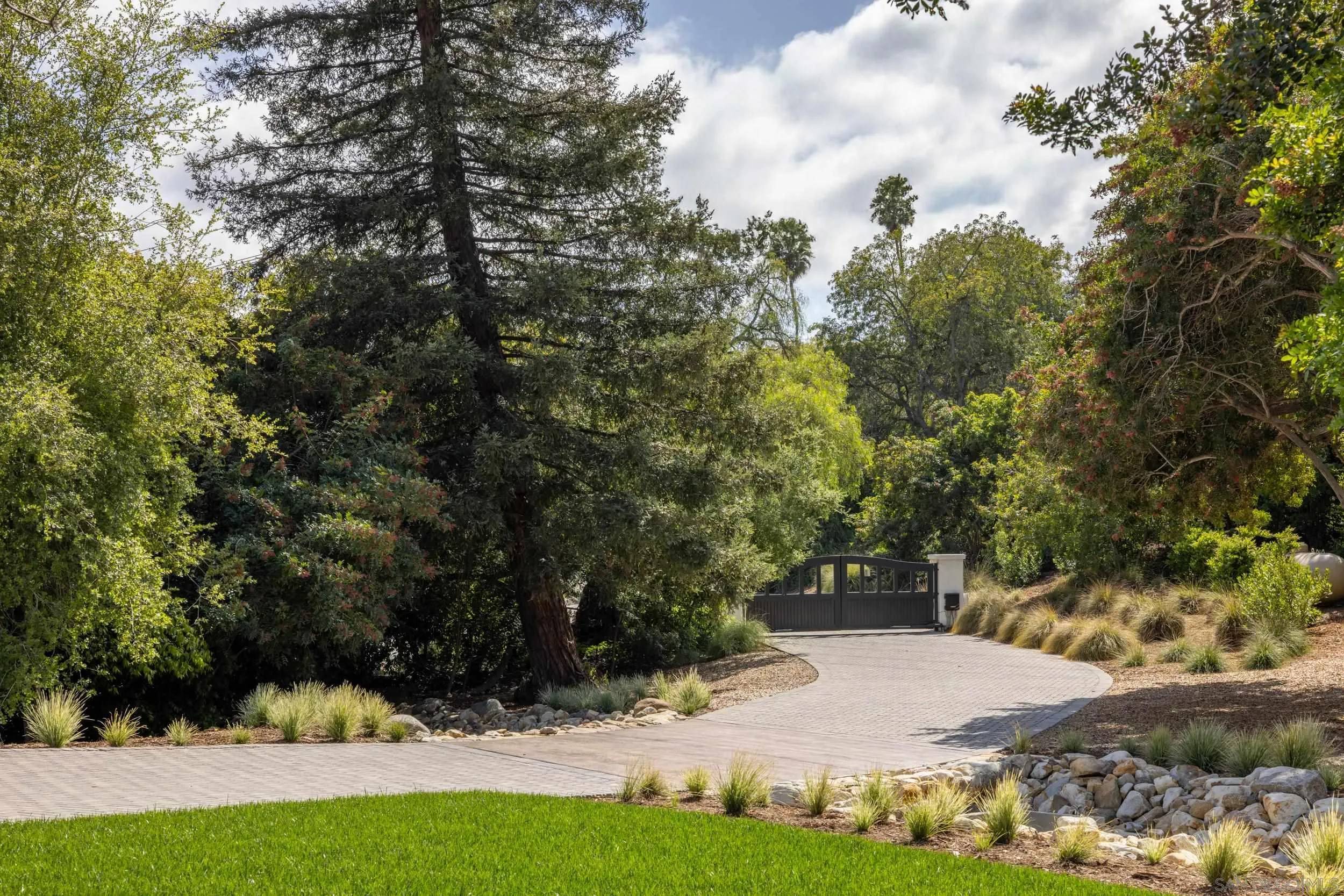 Rancho Santa Fe, CA 92067,16827 Via De La Valle