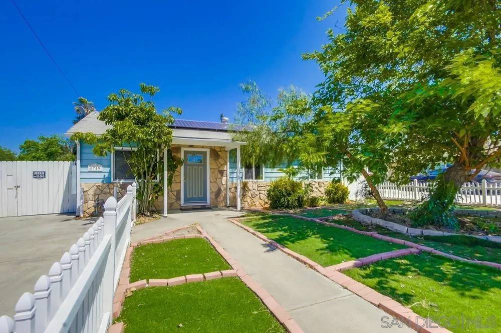 Santee, CA 92071,8749 Cottonwood Avenue