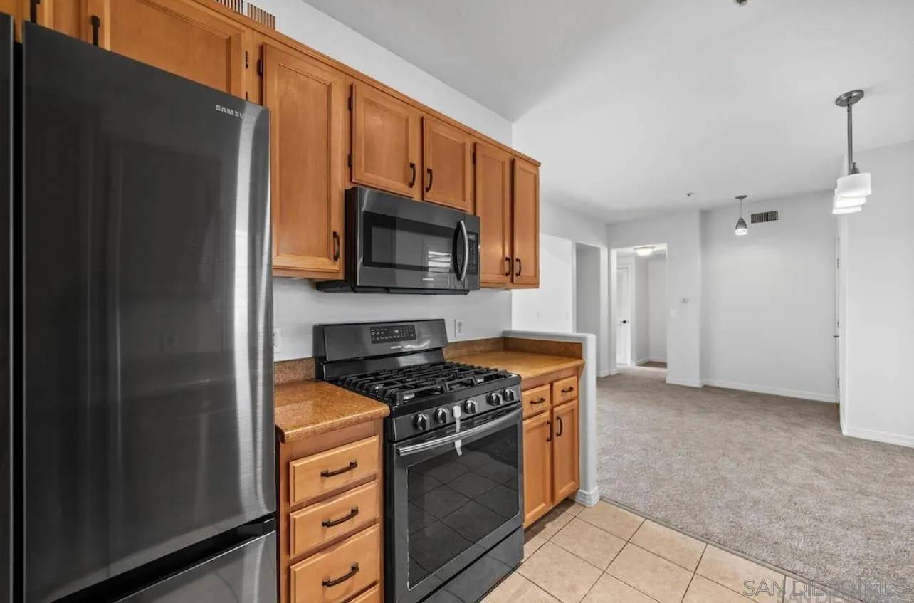 San Diego, CA 92120,7647 Mission Gorge Rd Unit 3 #3