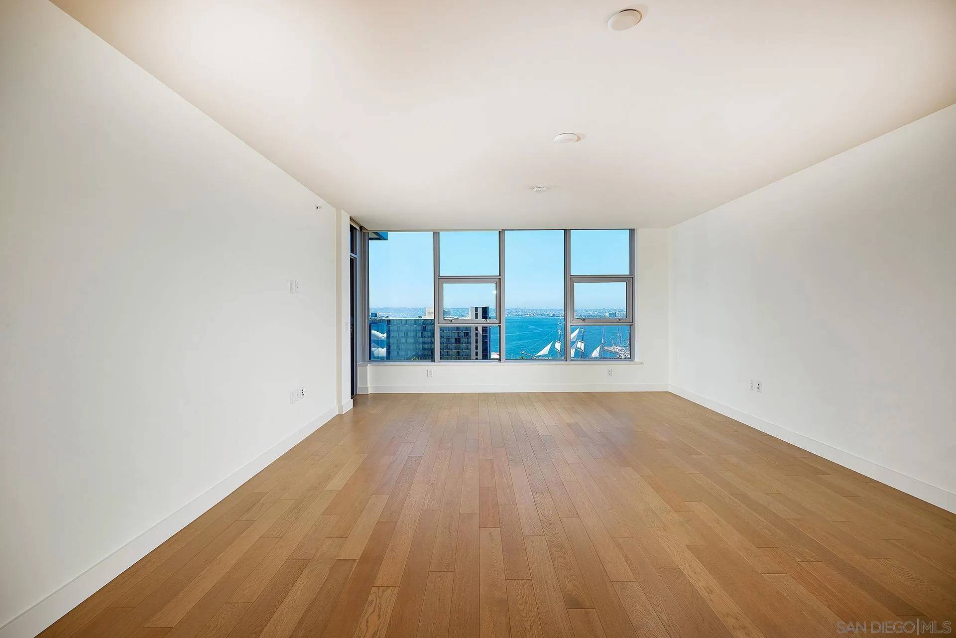San Diego, CA 92101,1388 Kettner Blvd #1301