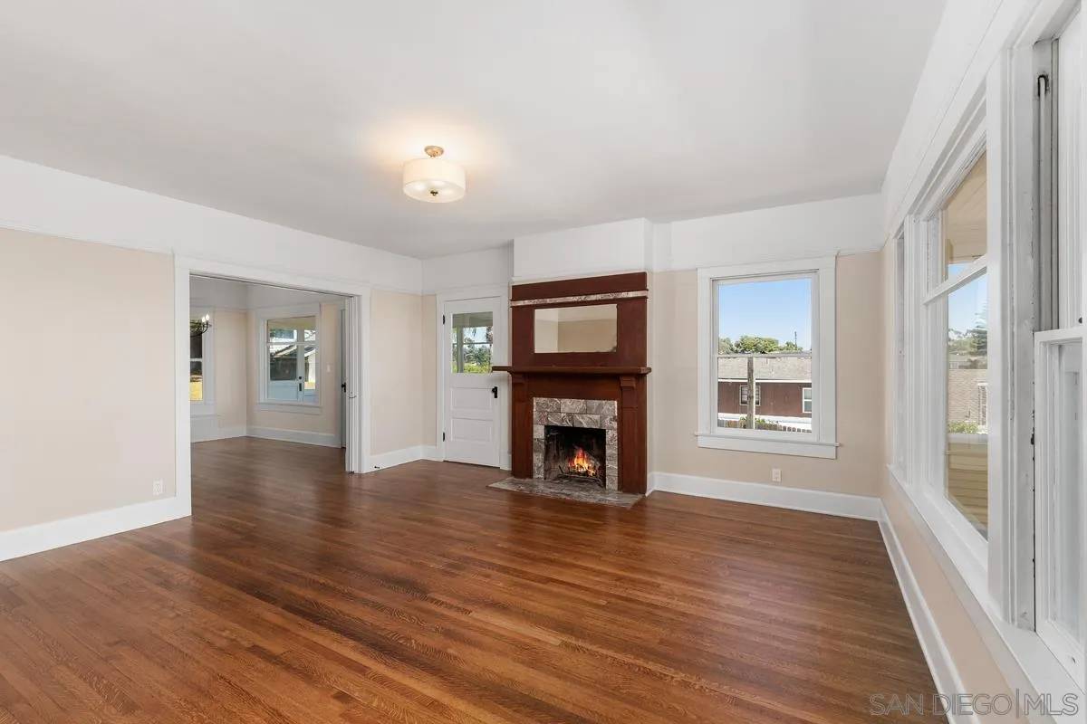 Chula Vista, CA 91910,52 E