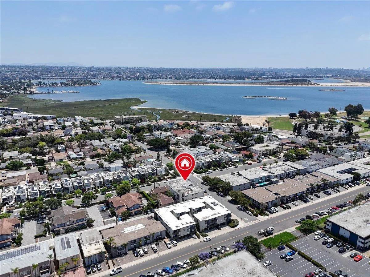 San Diego, CA 92109,1740 Roosevelt Ave #F