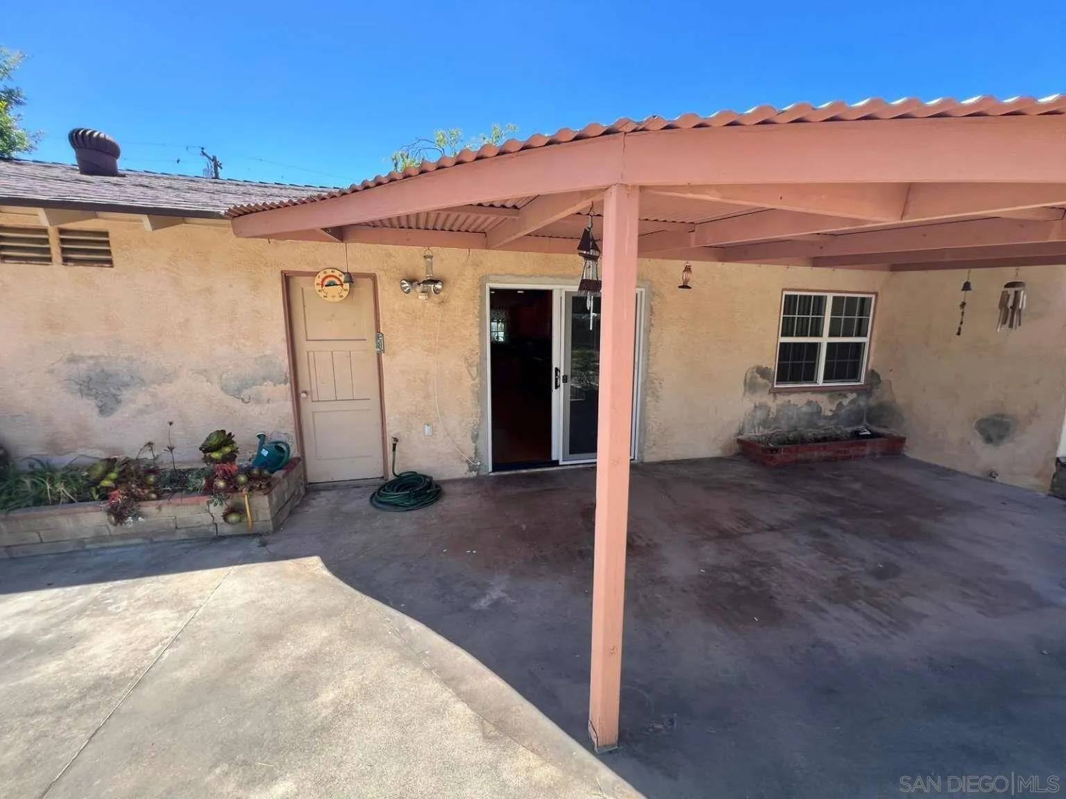 Santee, CA 92071,9412 Pennywood Rd