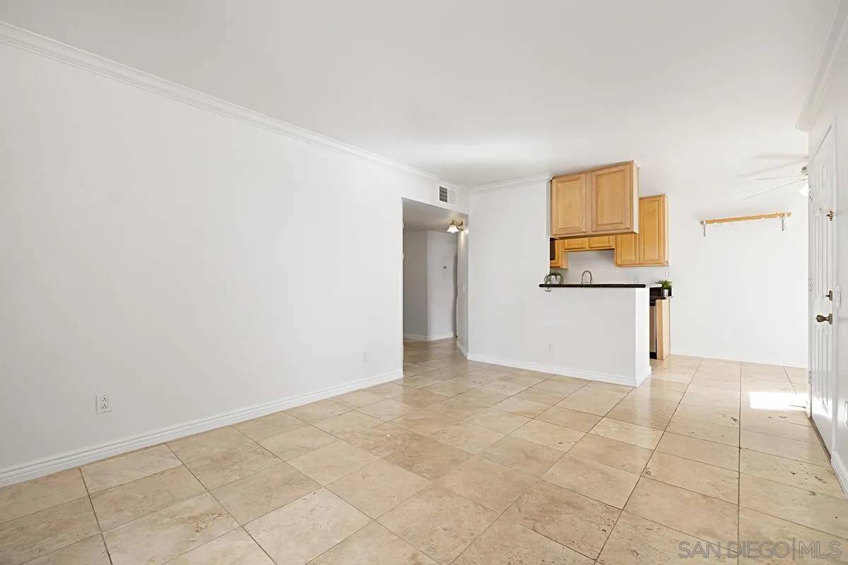 La Mesa, CA 91942,5419 Lake Murray Blvd #7