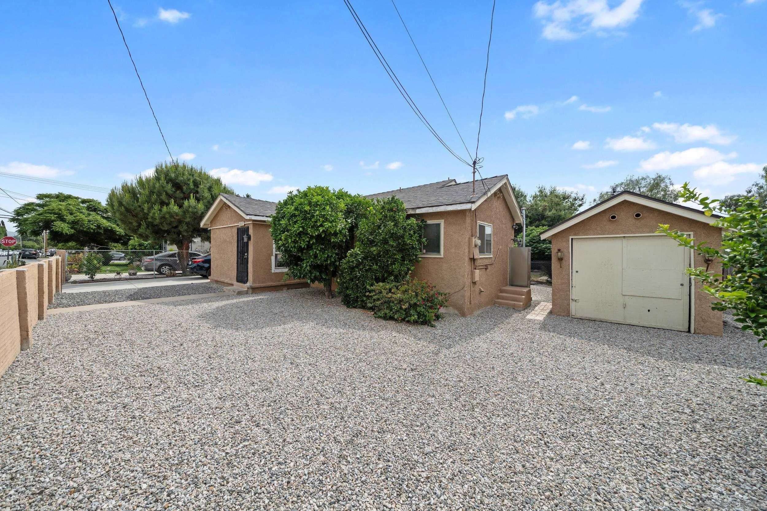 Redlands, CA 92374,1317 Clay St
