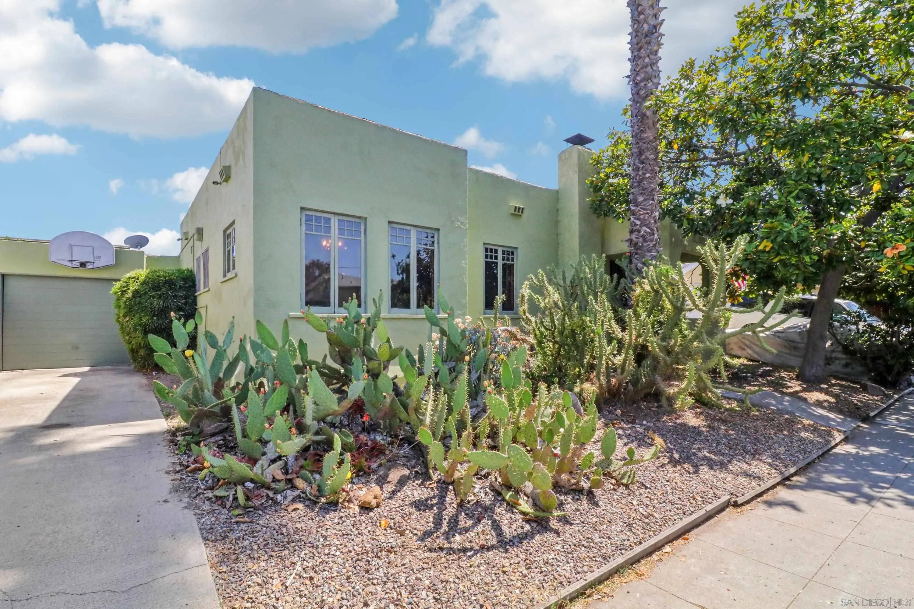 San Diego, CA 92116,3055 Suncrest Dr