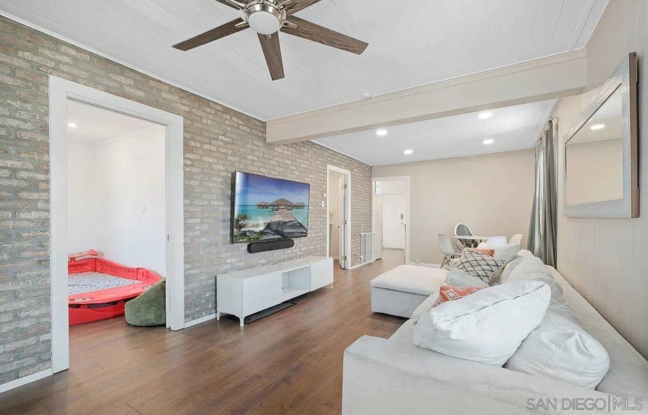 San Diego, CA 92102,3311 Market
