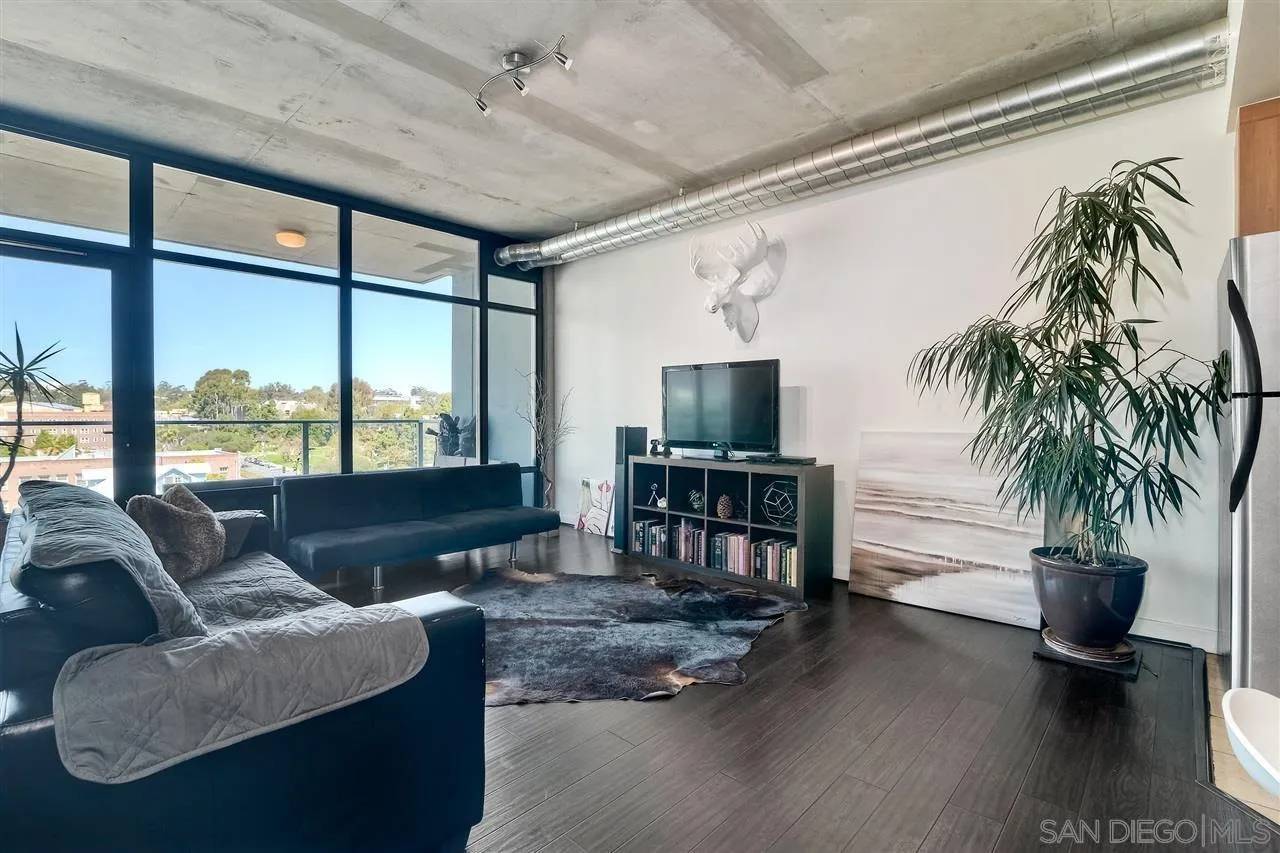 San Diego, CA 92101,1080 Park Blvd #704