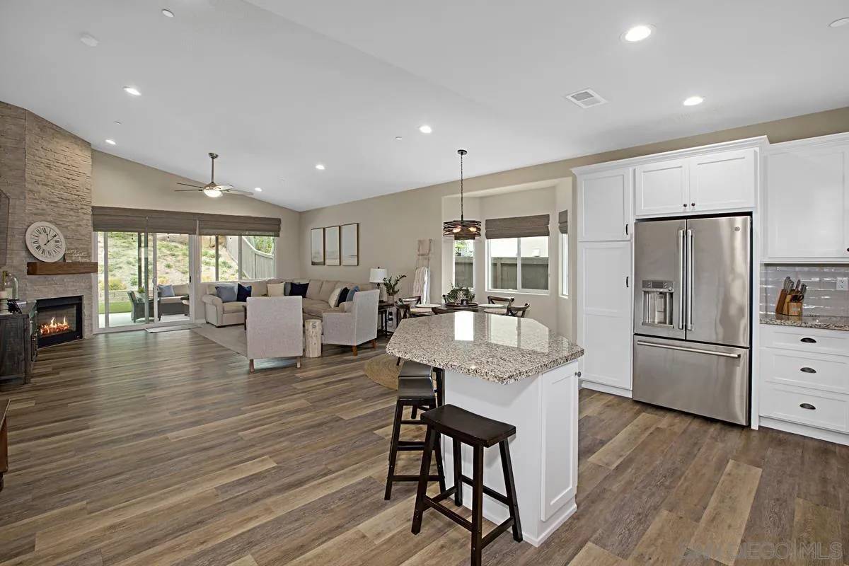 Santee, CA 92071,8536 Even Seth Cir