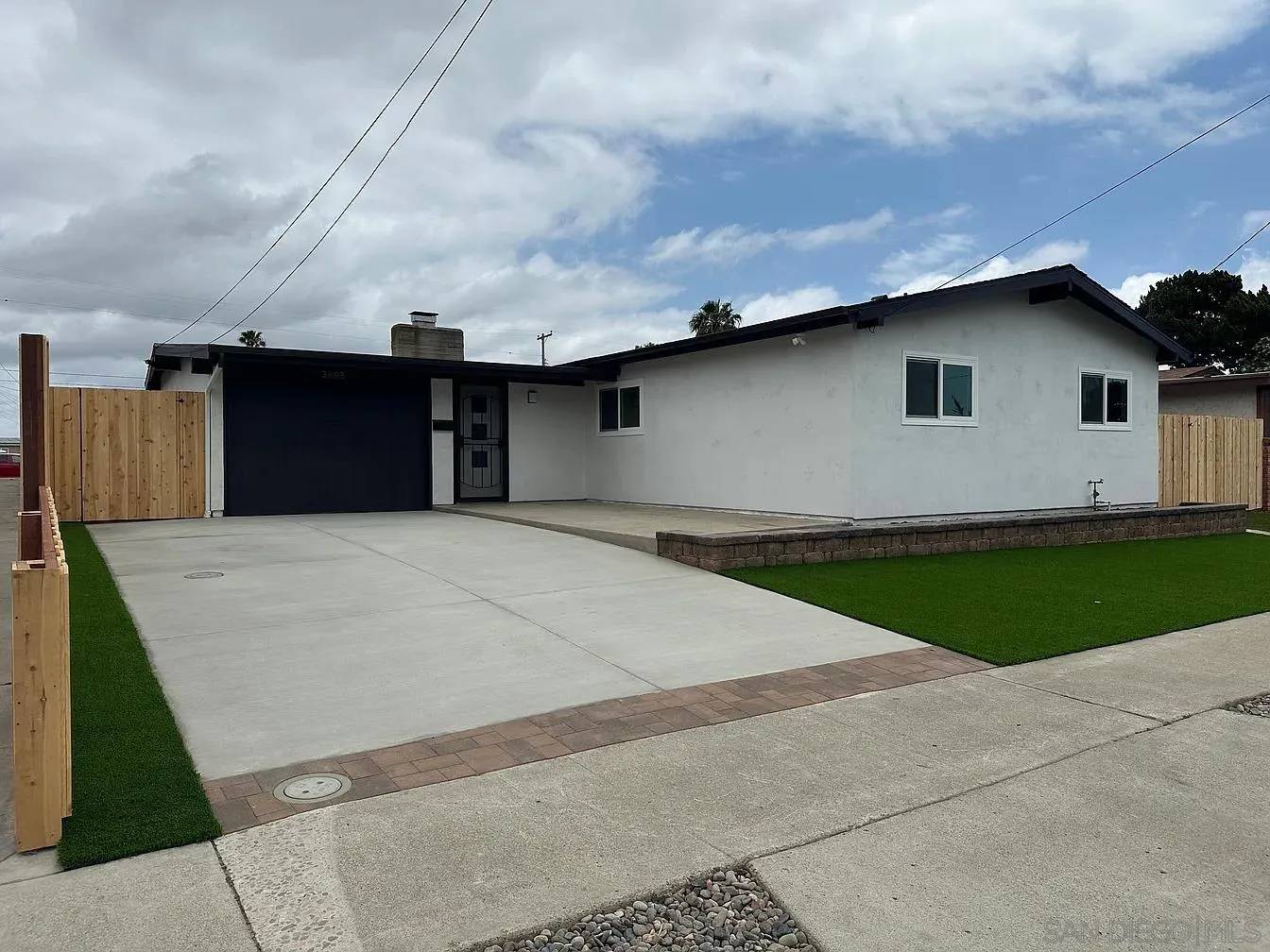 San Diego, CA 92117,3895 Mount Abraham Ave