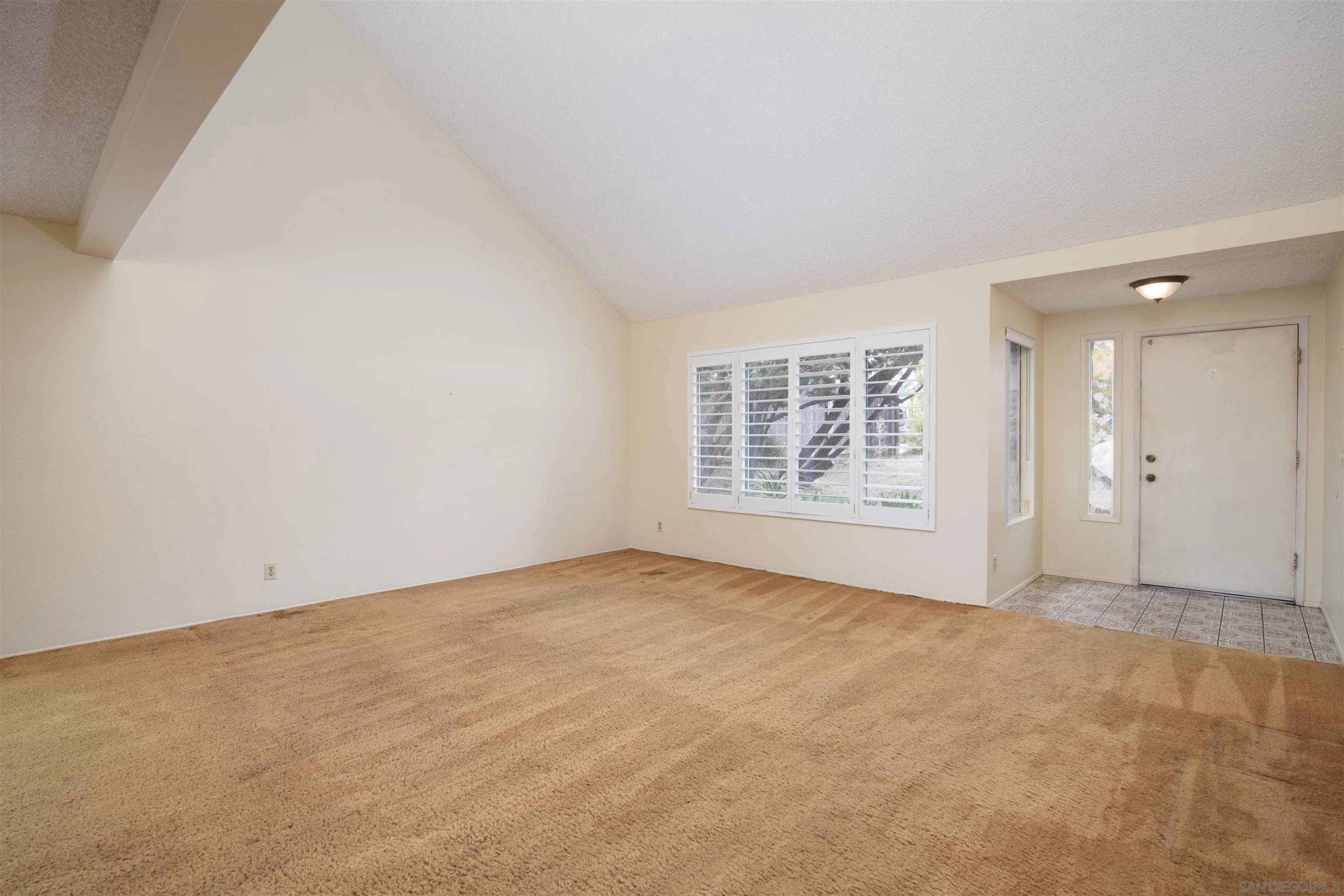 Escondido, CA 92026,1708 Harold Rd