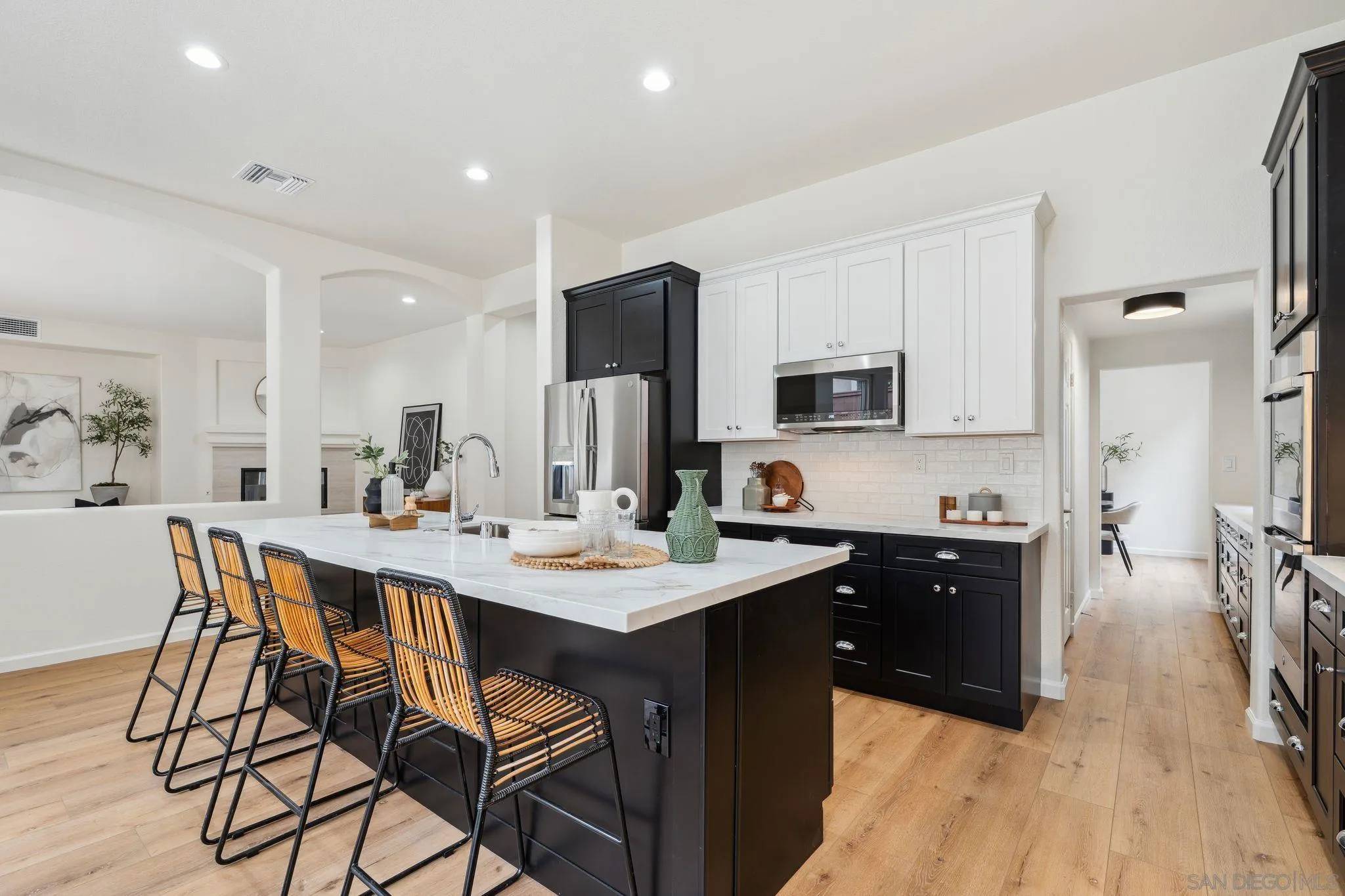San Diego, CA 92129,13133 Via Canyon Dr