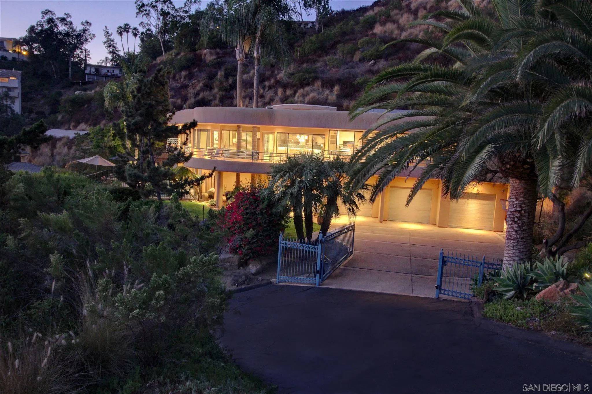 La Mesa, CA 91941,9918 Heavenly Way