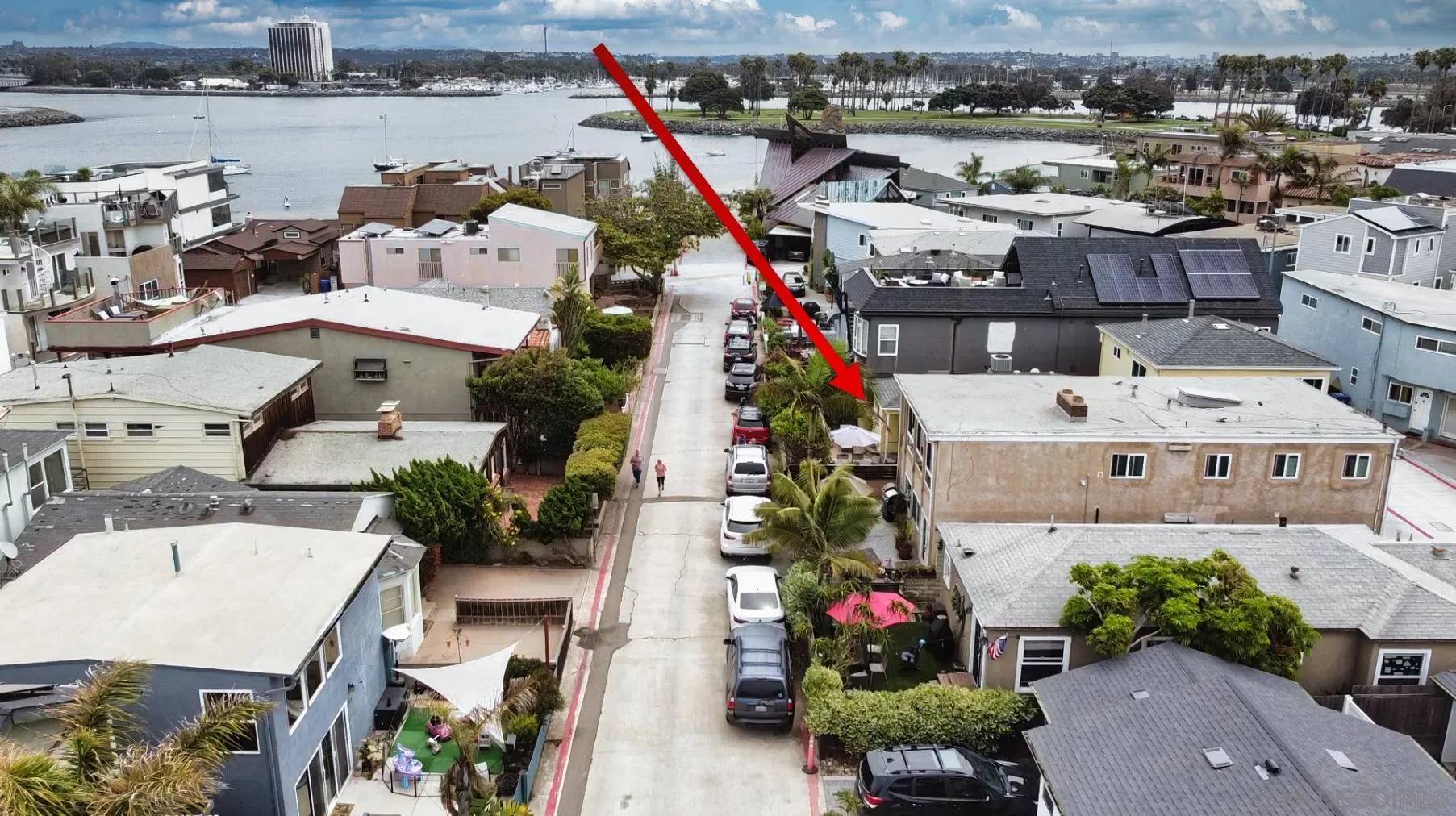 San Diego, CA 92109,817-819 San Luis Rey Pl