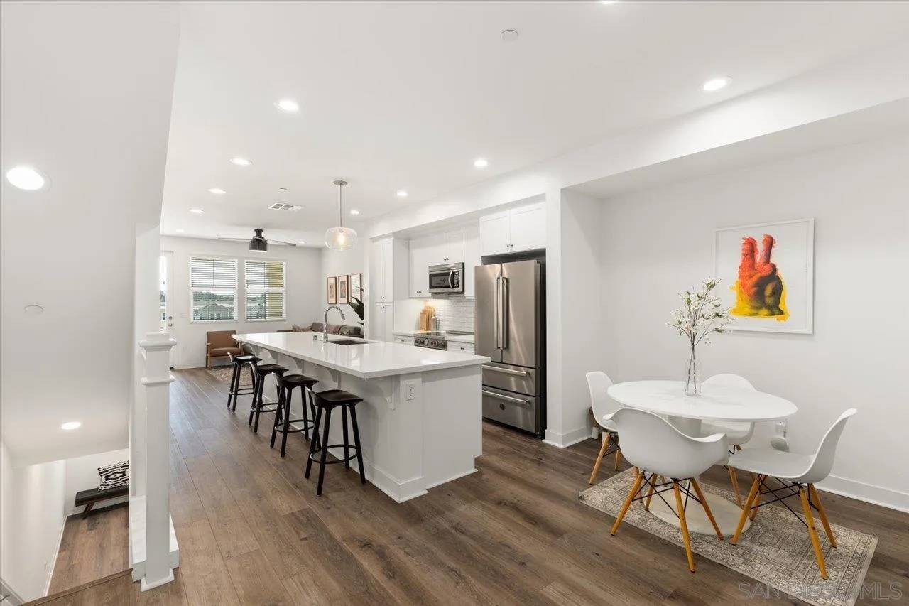 Oceanside, CA 92054,1107 Hibiscus Way
