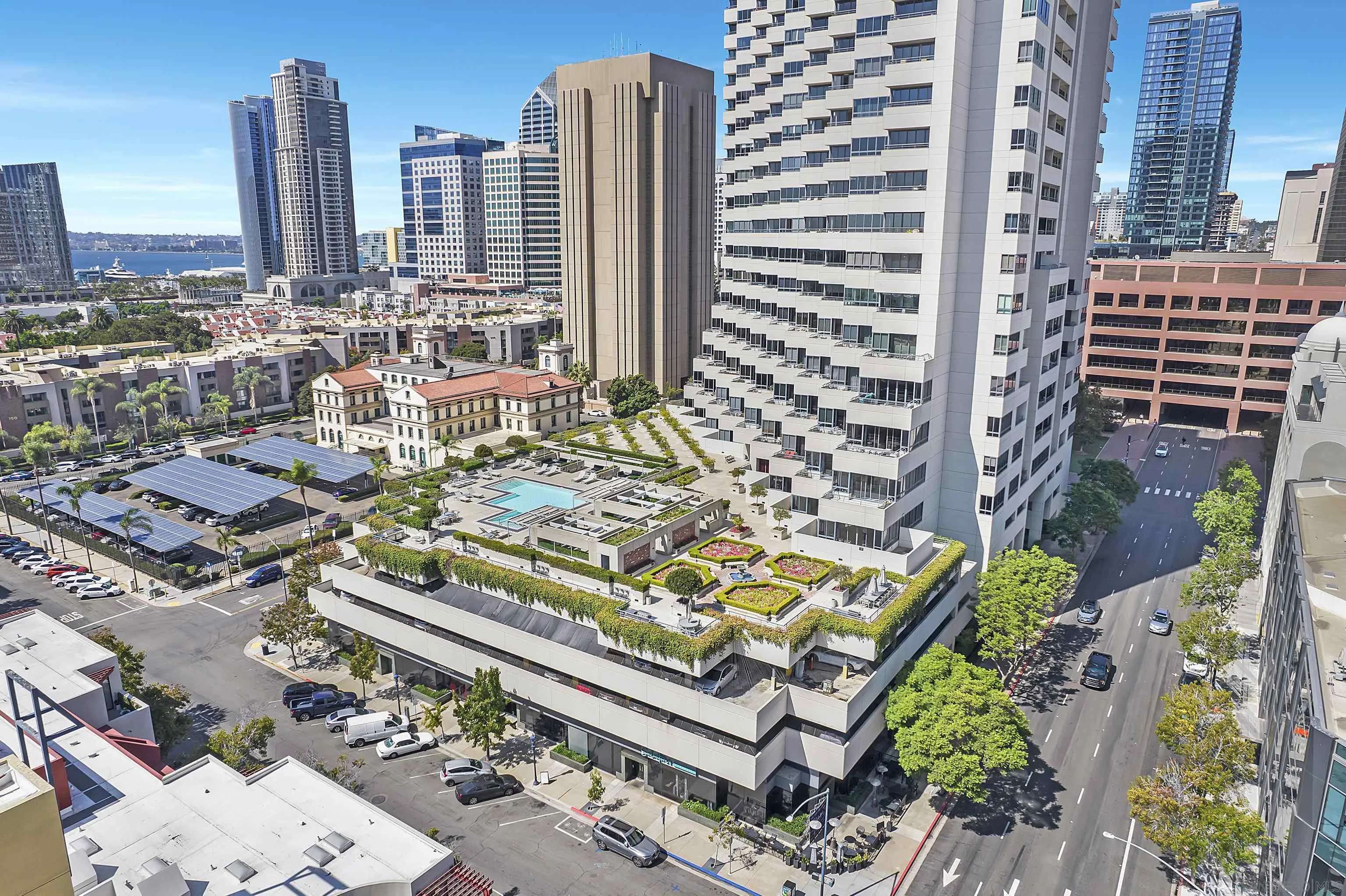 San Diego, CA 92101,700 Front St #505