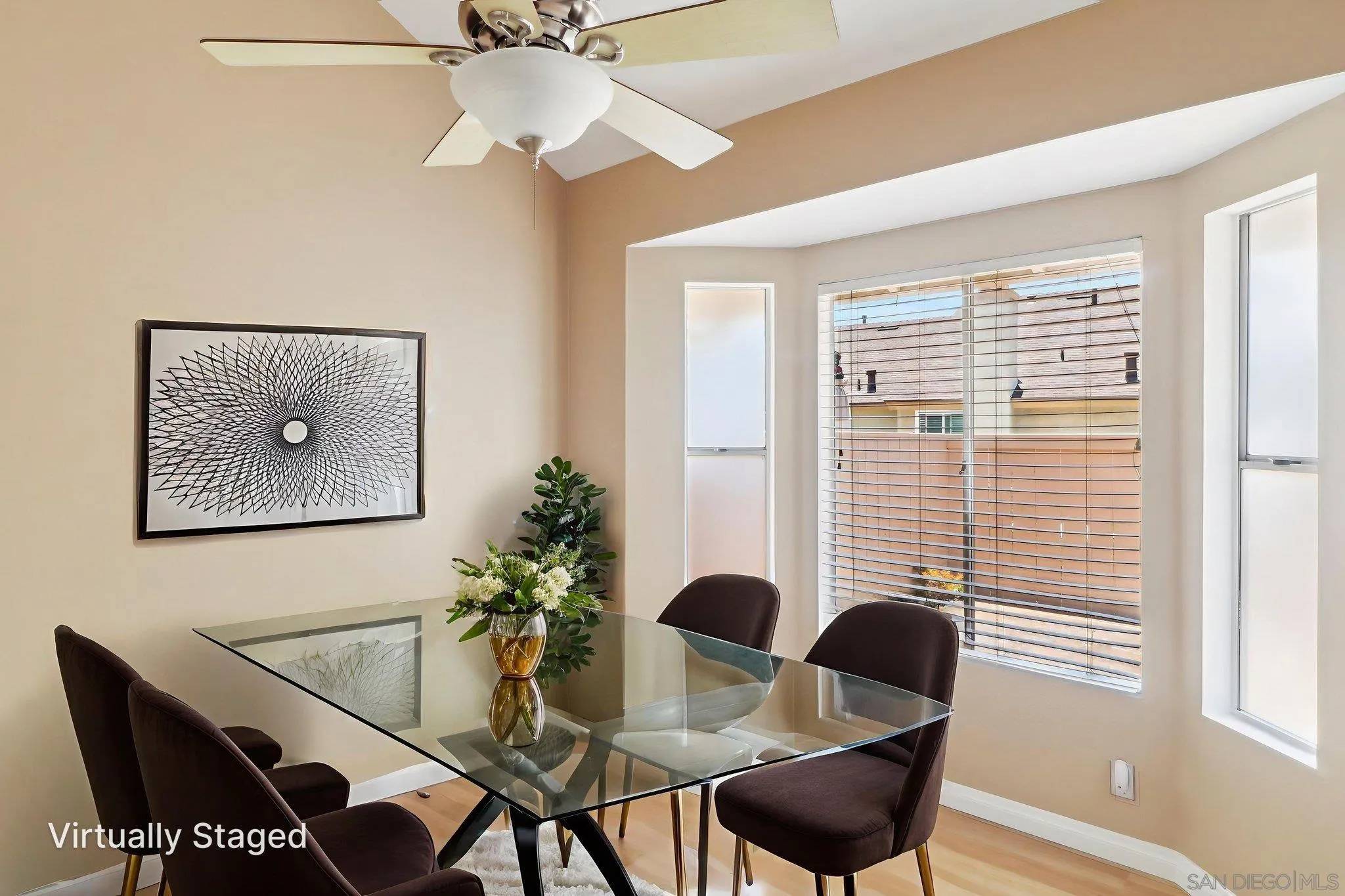 San Diego, CA 92139,2097 Manzana Way