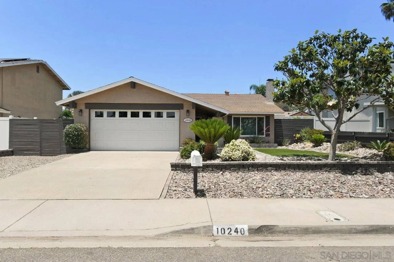 Santee, CA 92071,10240 Princess Marcie Dr