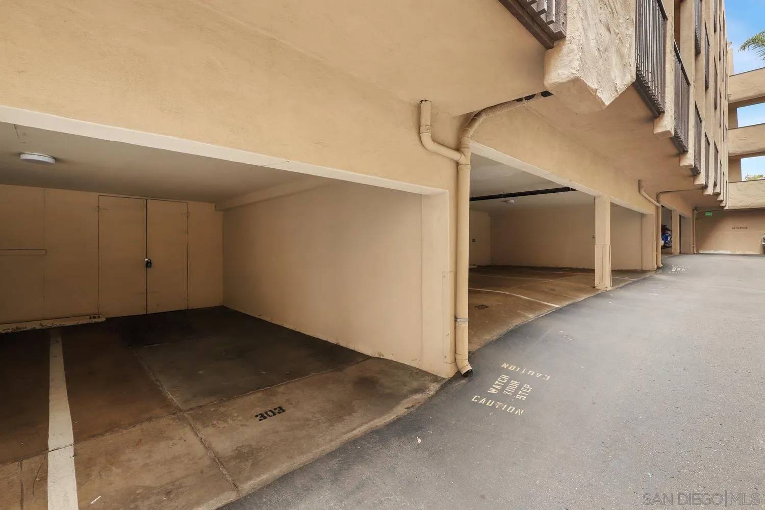 San Diego, CA 92117,2530 Clairemont Dr #303