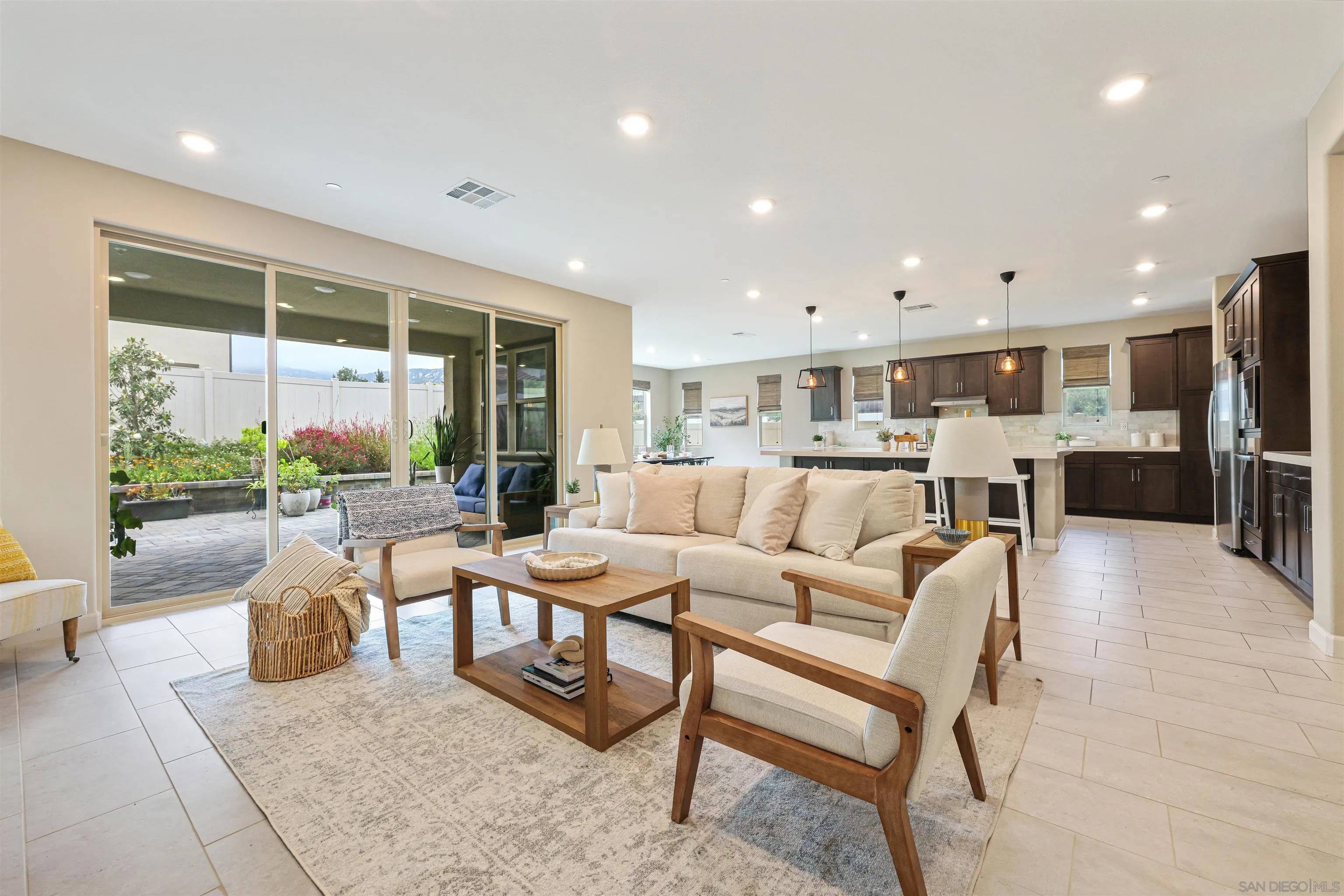 Escondido, CA 92026,1845 Newton Ct