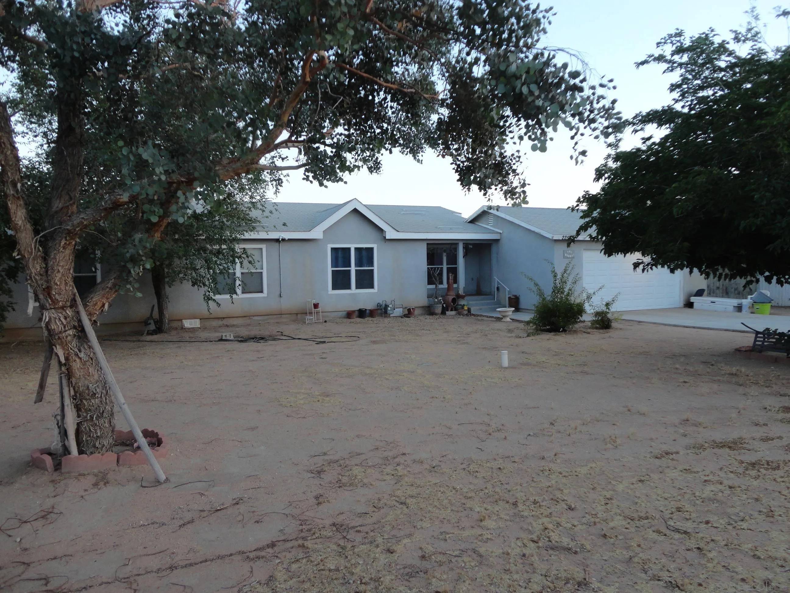 Apple Valley, CA 92307,22545 El Centro Rd