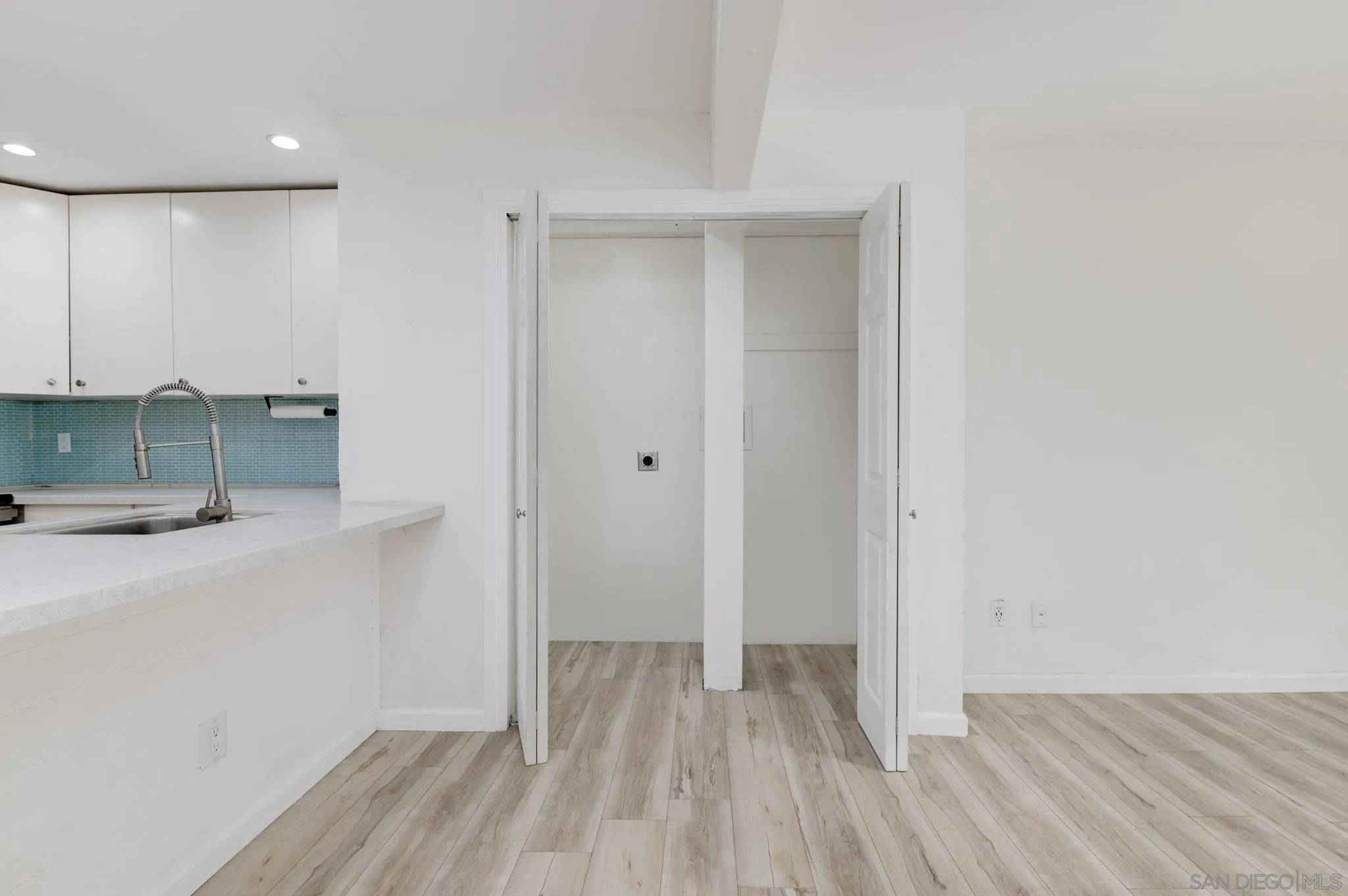 San Diego, CA 92120,7760 Margerum Ave #124