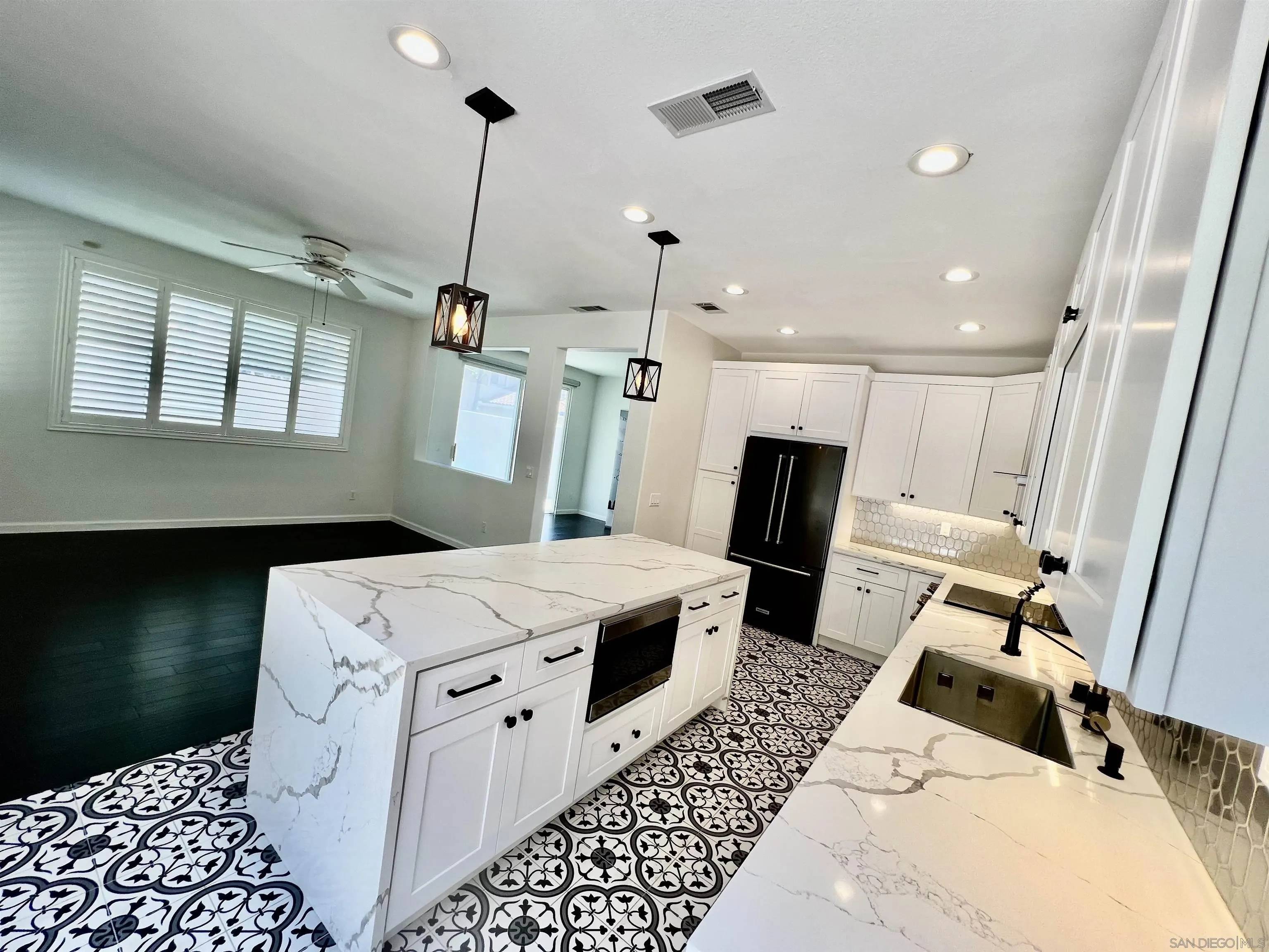 San Diego, CA 92126,9539 Compass Point Dr S