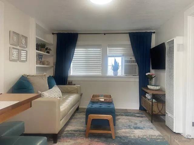 Coronado, CA 92118,419 4TH